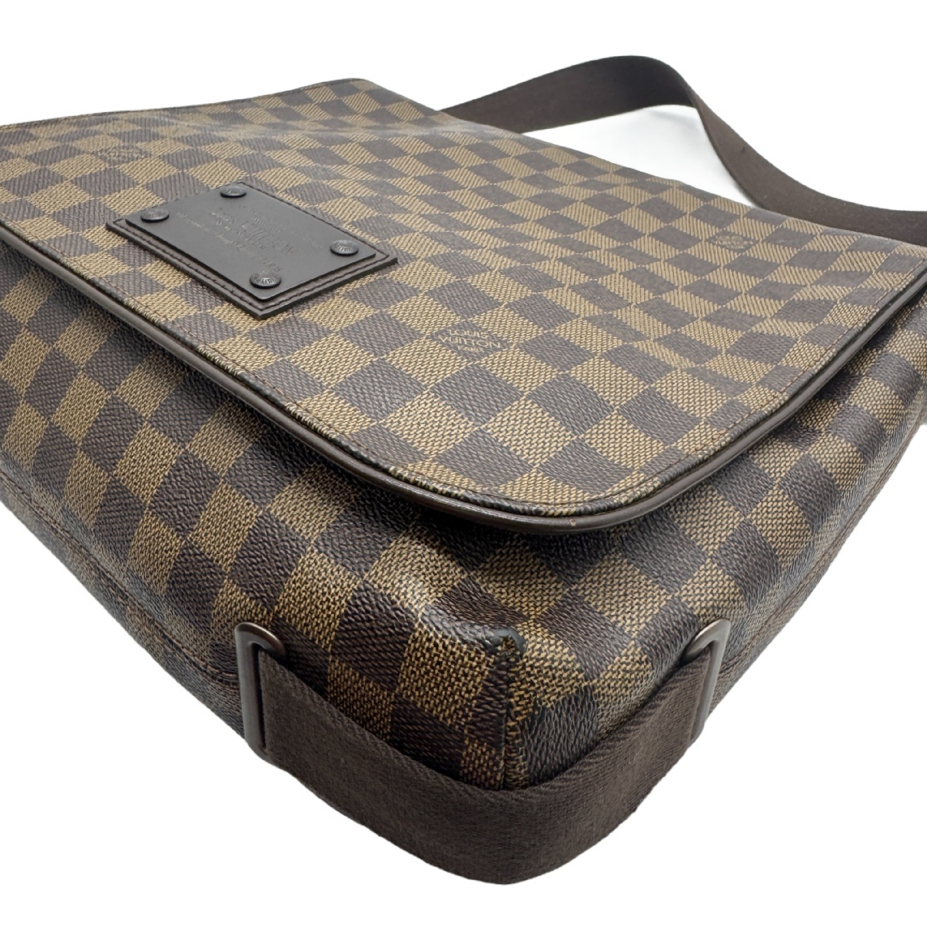 Damier Brooklyn MM Shoulder Bag — view 9