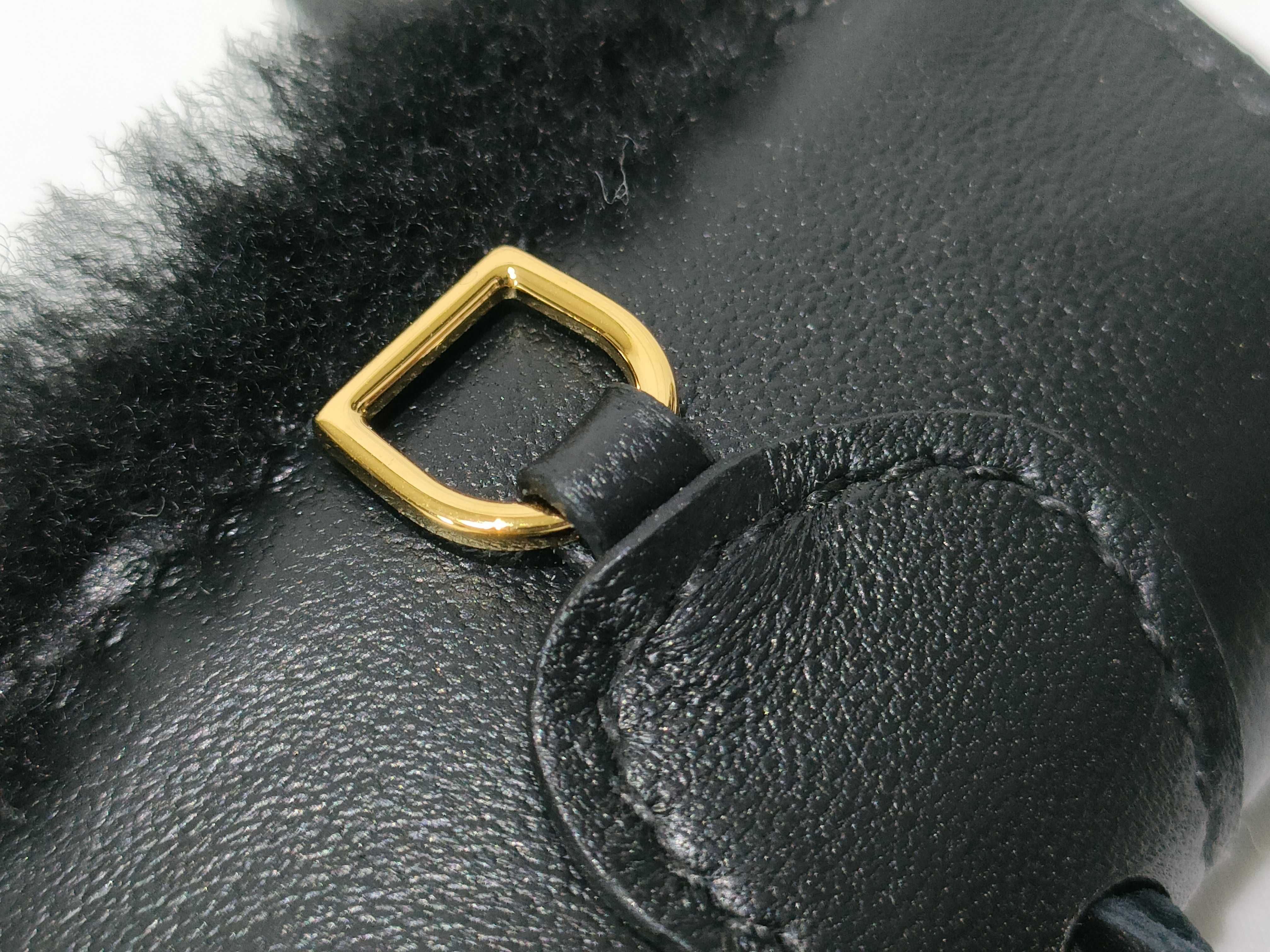 Rodeo Charm Robeo Prusche PM Anion Veau Swift Sheepskin Cotton Black Gold Hardware K Stamp Key Case — view 3