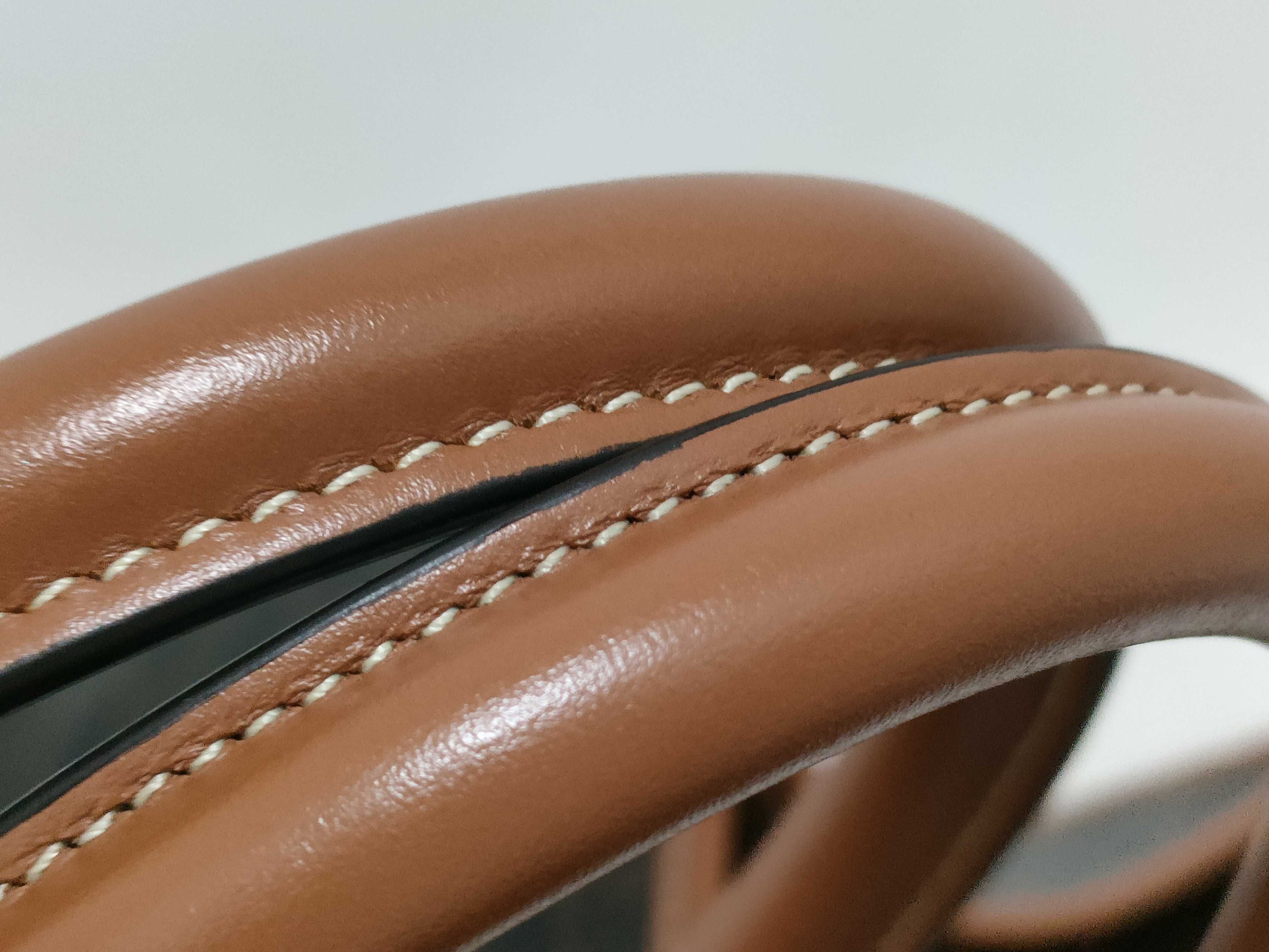 Horizontal Cabas Triomphe Tote Bag — view 4