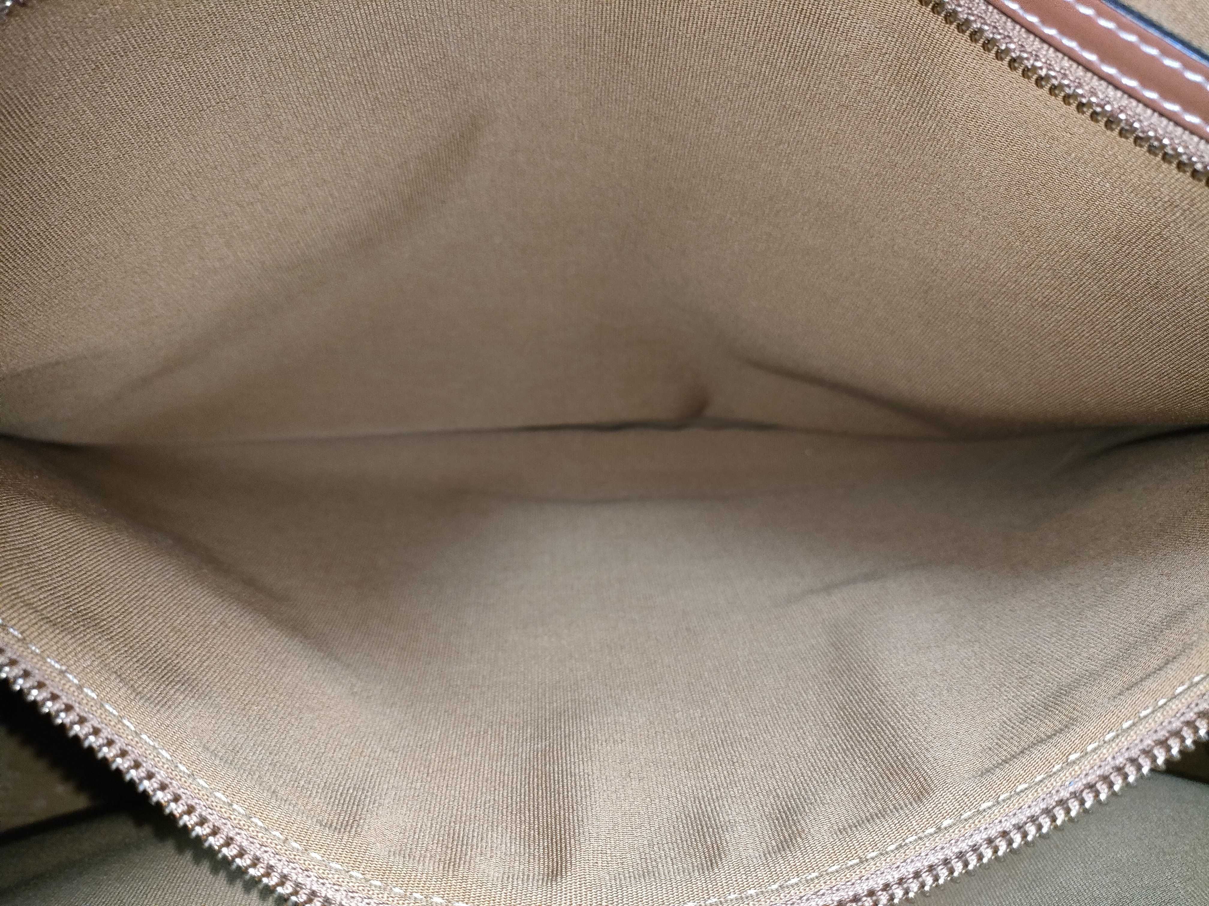 Horizontal Cabas Triomphe Tote Bag — view 10