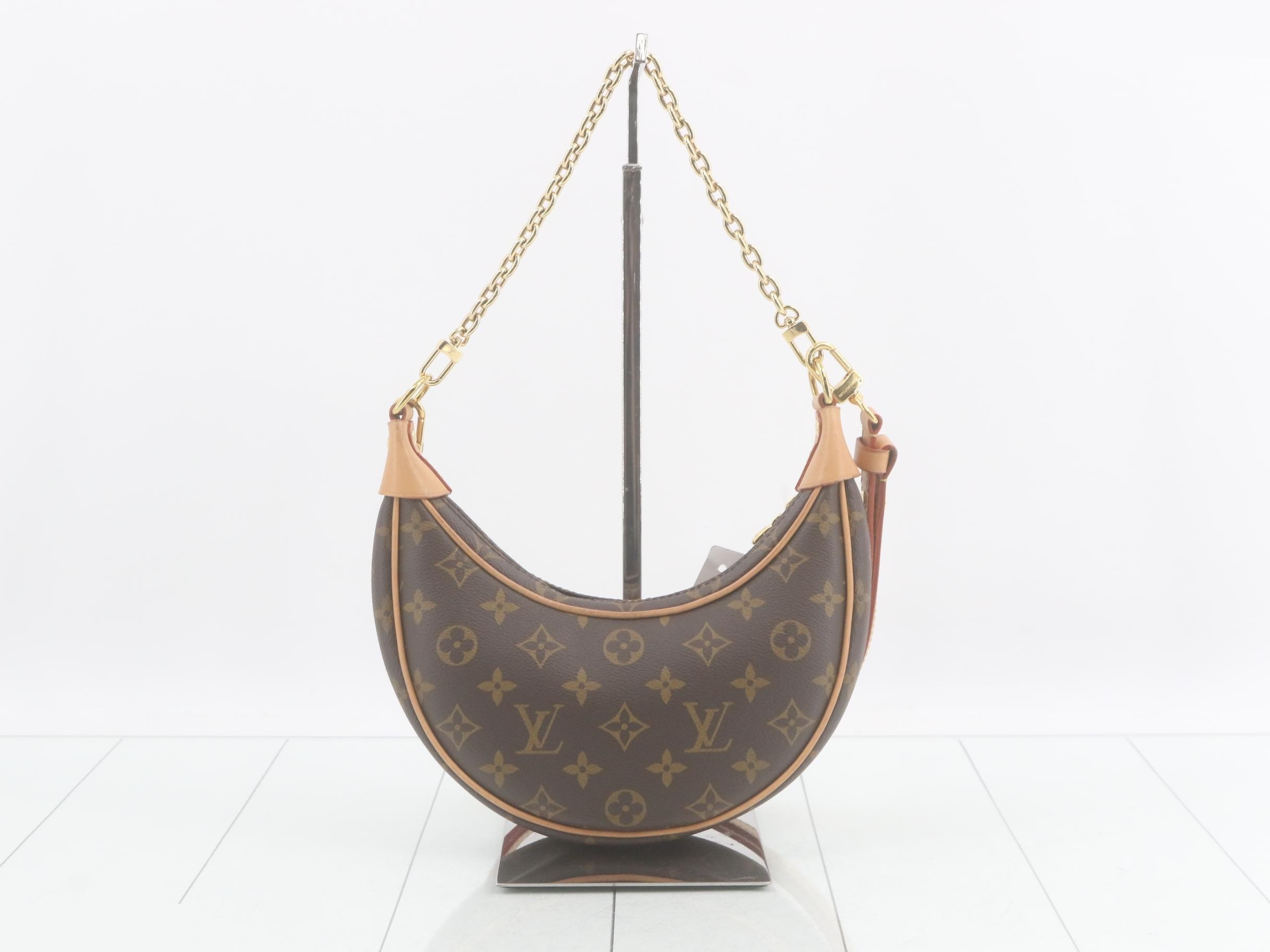 Loop shoulder strap included — view 2