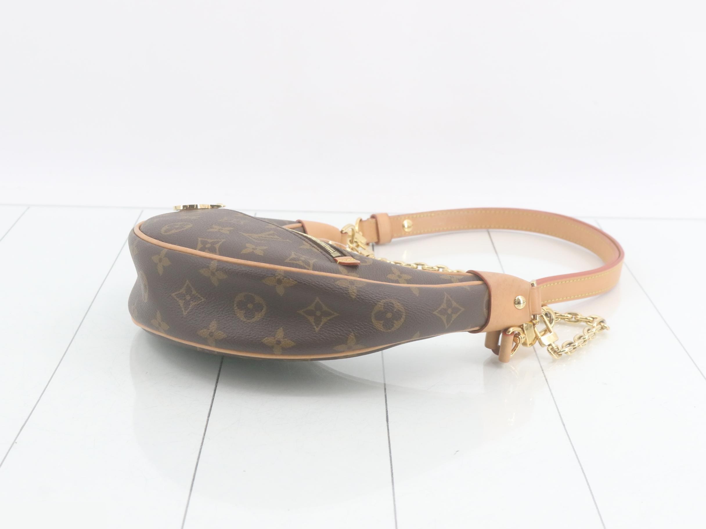 Loop shoulder strap included — view 6