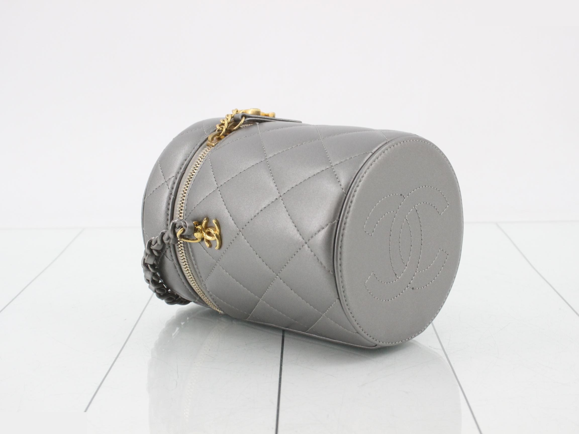 Matelassé Chain Vanity Shoulder Bag, Silver — view 5