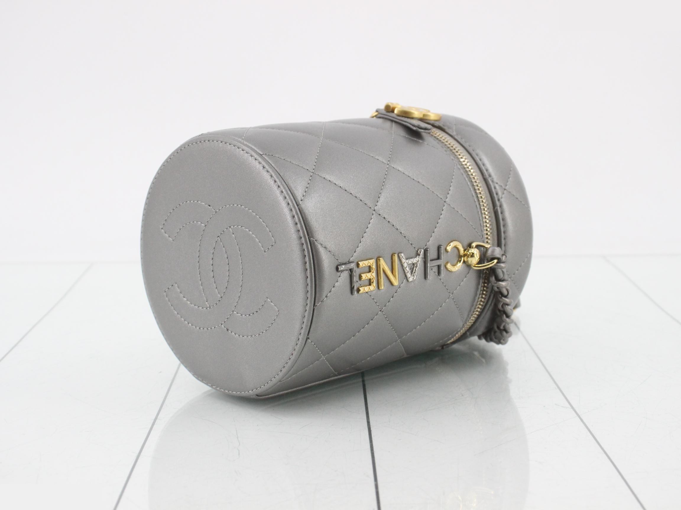 Matelassé Chain Vanity Shoulder Bag, Silver — view 6