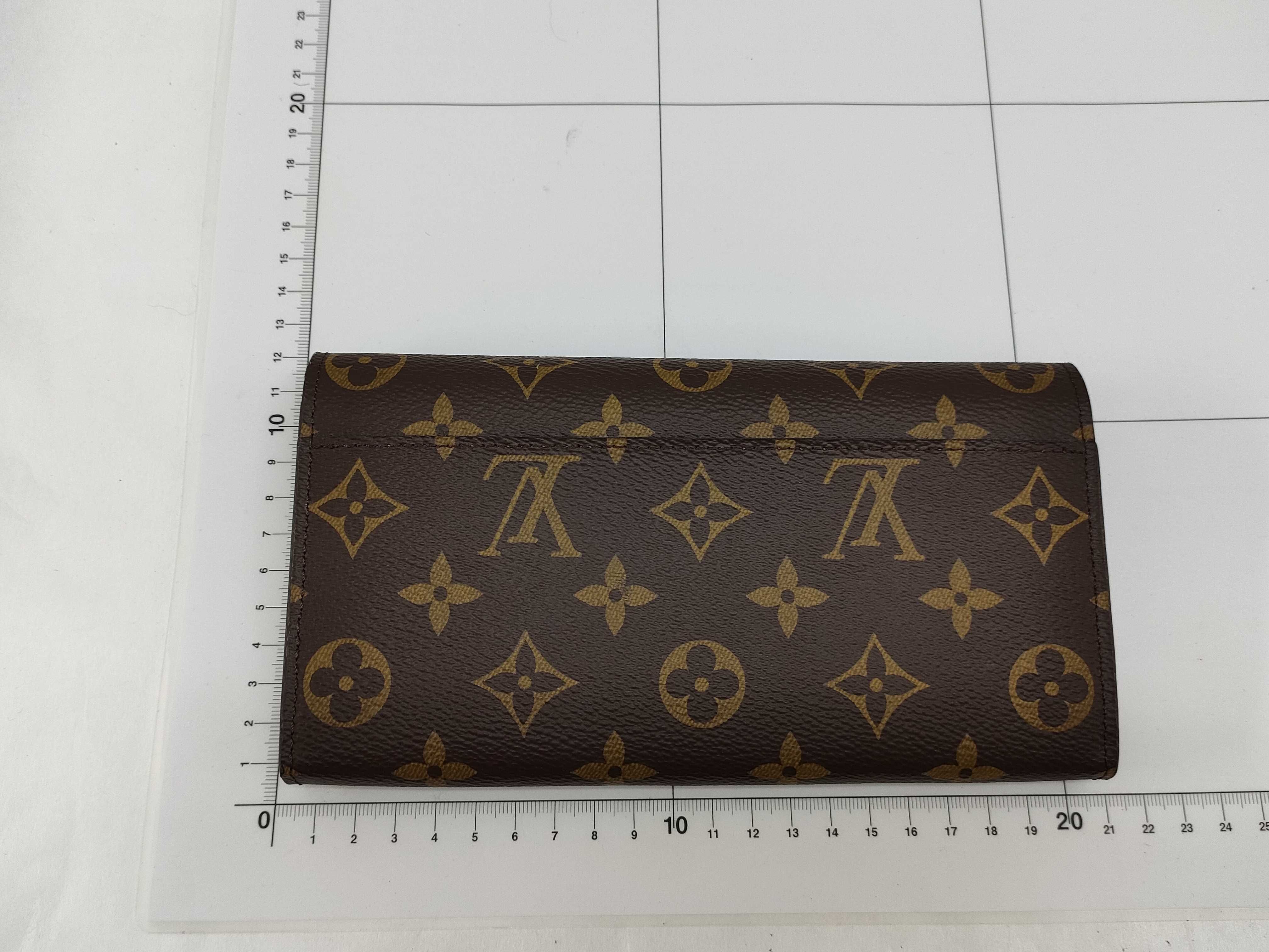 Monogram Portefeuille Sarah Wallet — view 2