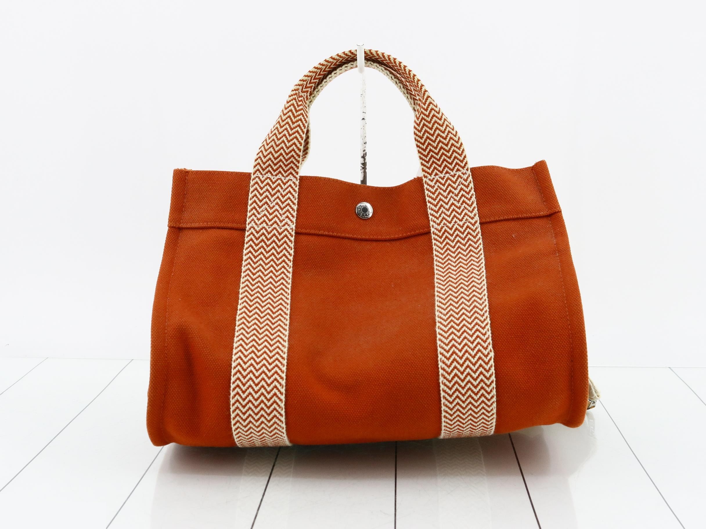 handbag — view 2