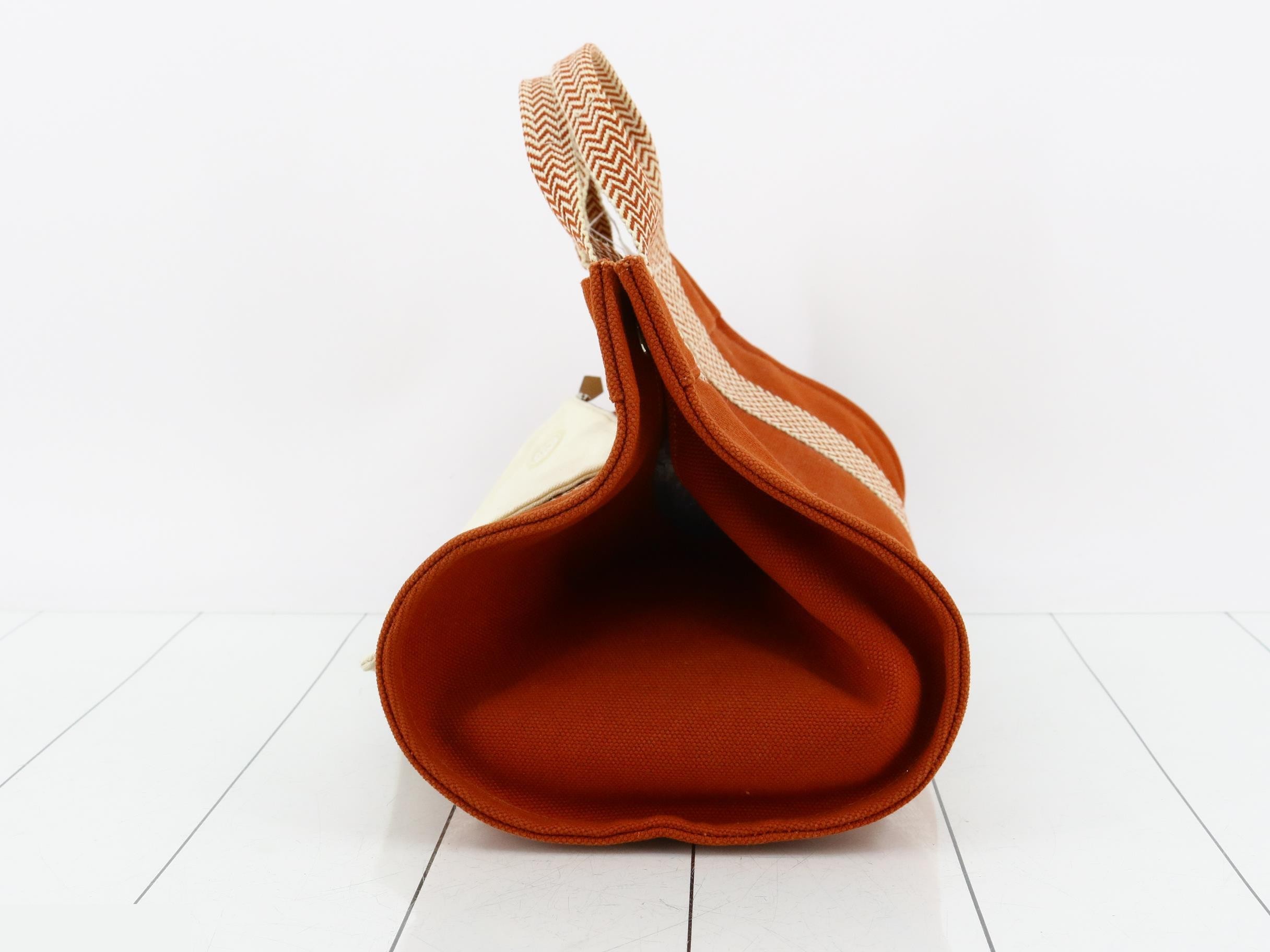 handbag — view 3