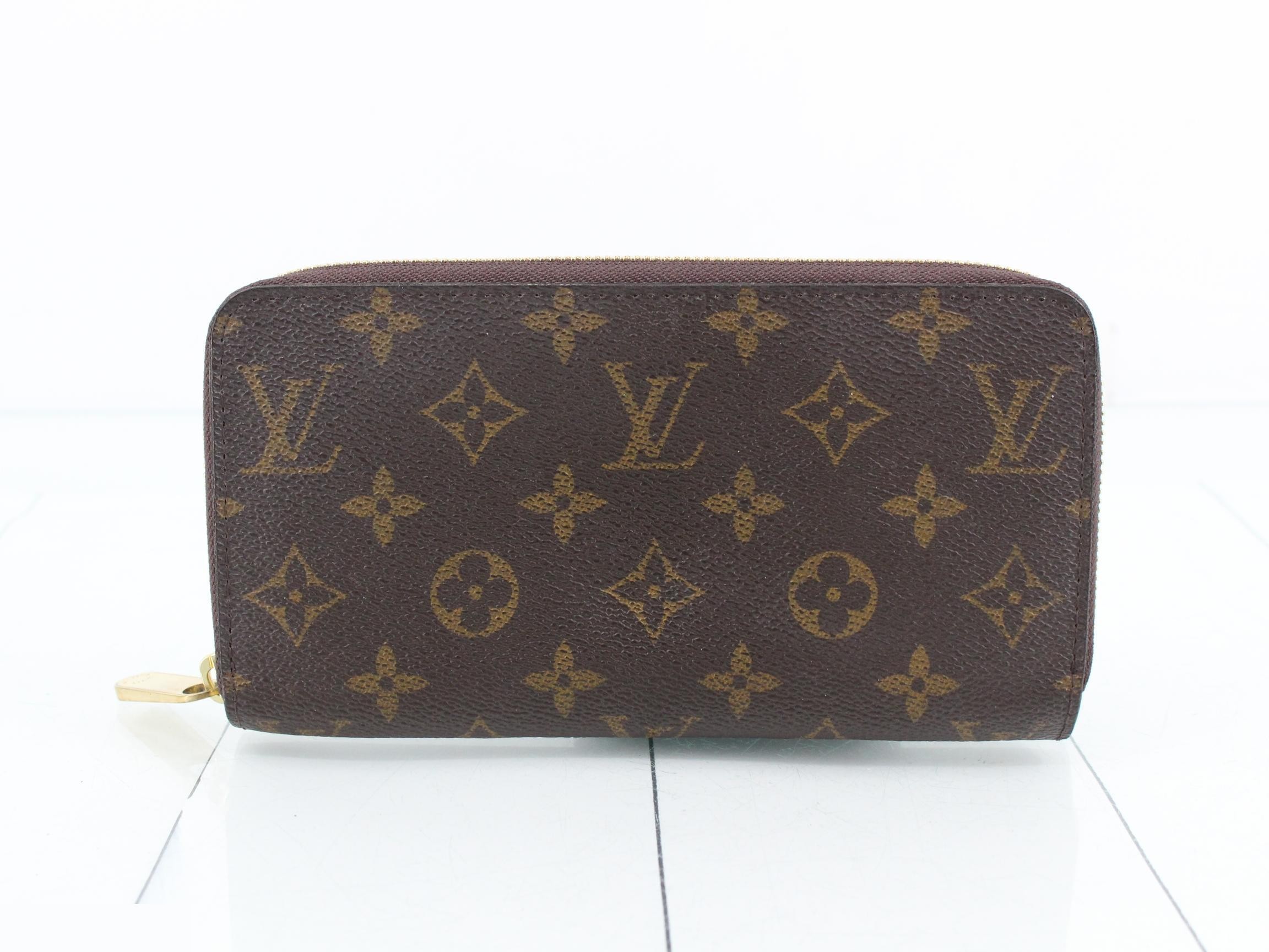 Zippy Wallet Long Wallet