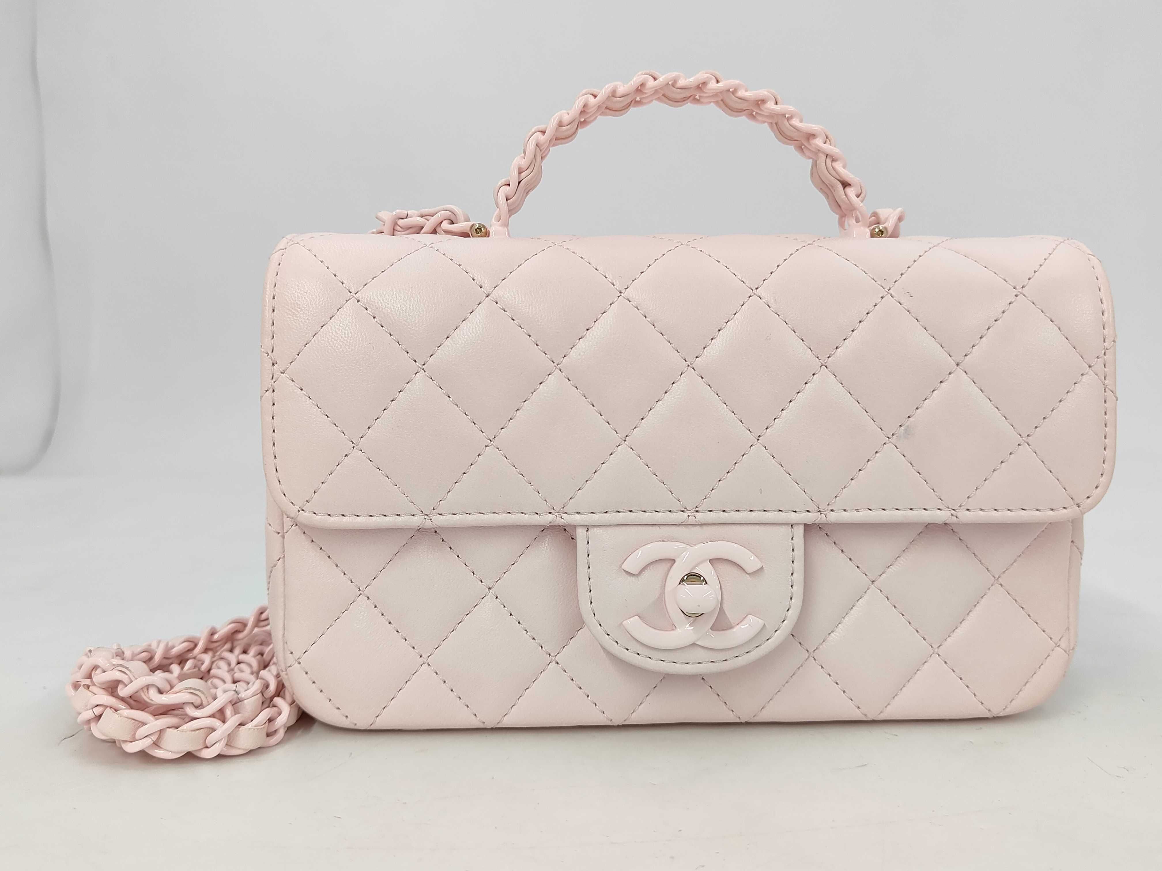 Matelassé Shoulder Bag