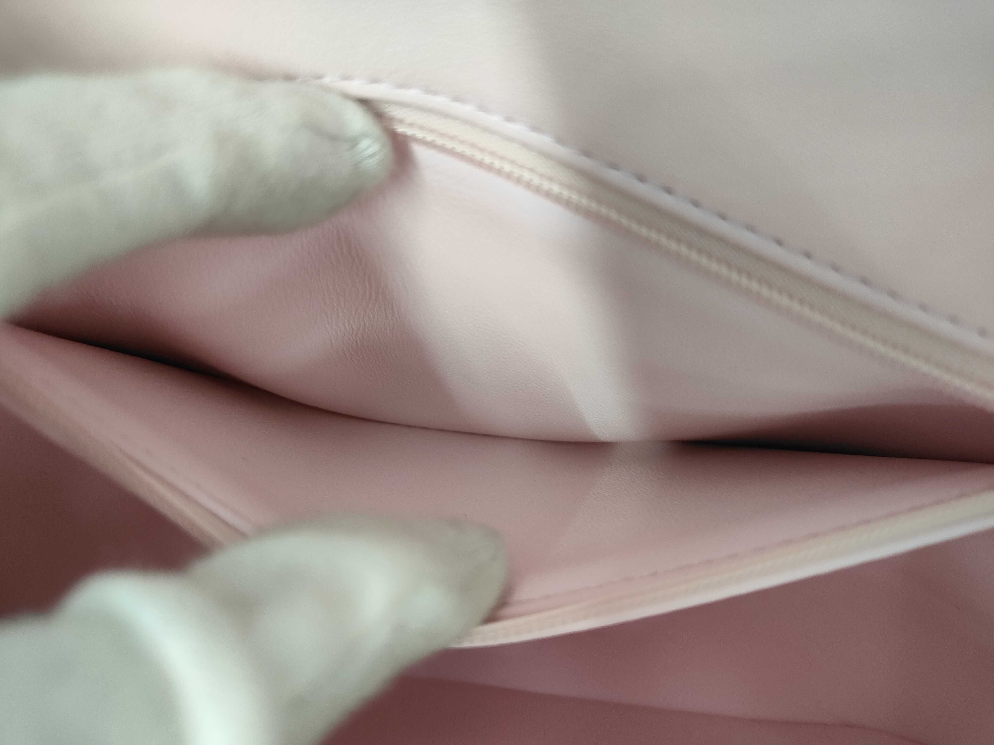 Matelassé Shoulder Bag — view 11
