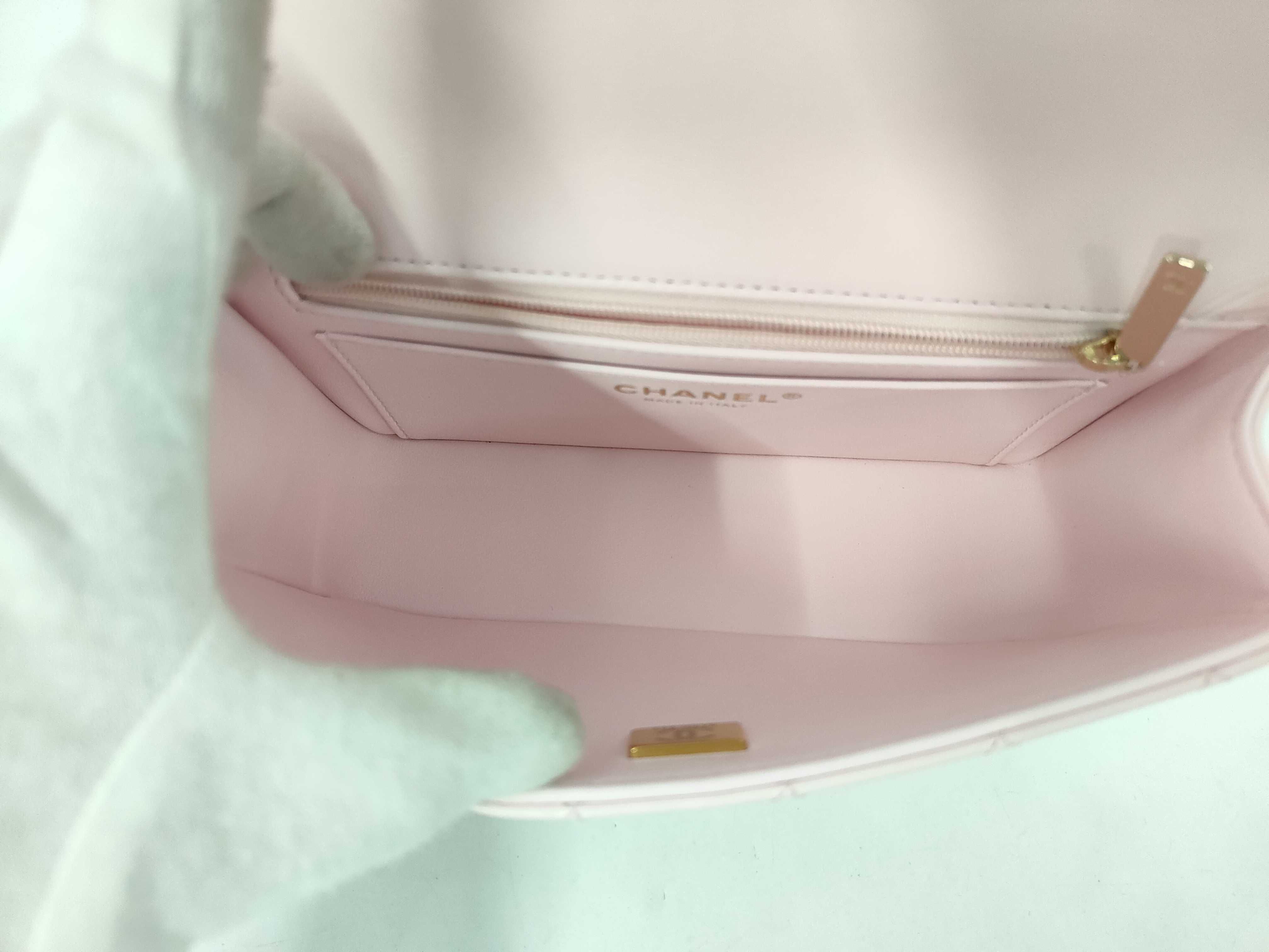 Matelassé Shoulder Bag — view 10