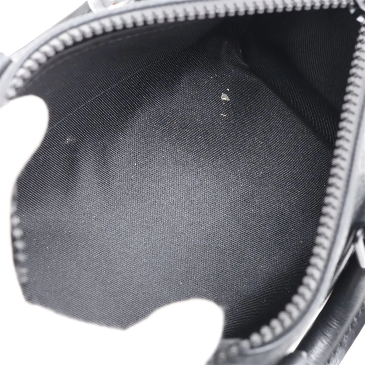 Taurillon Monogram Keepall Bandoulière 25 M20900 Black (RFID detected) — view 7
