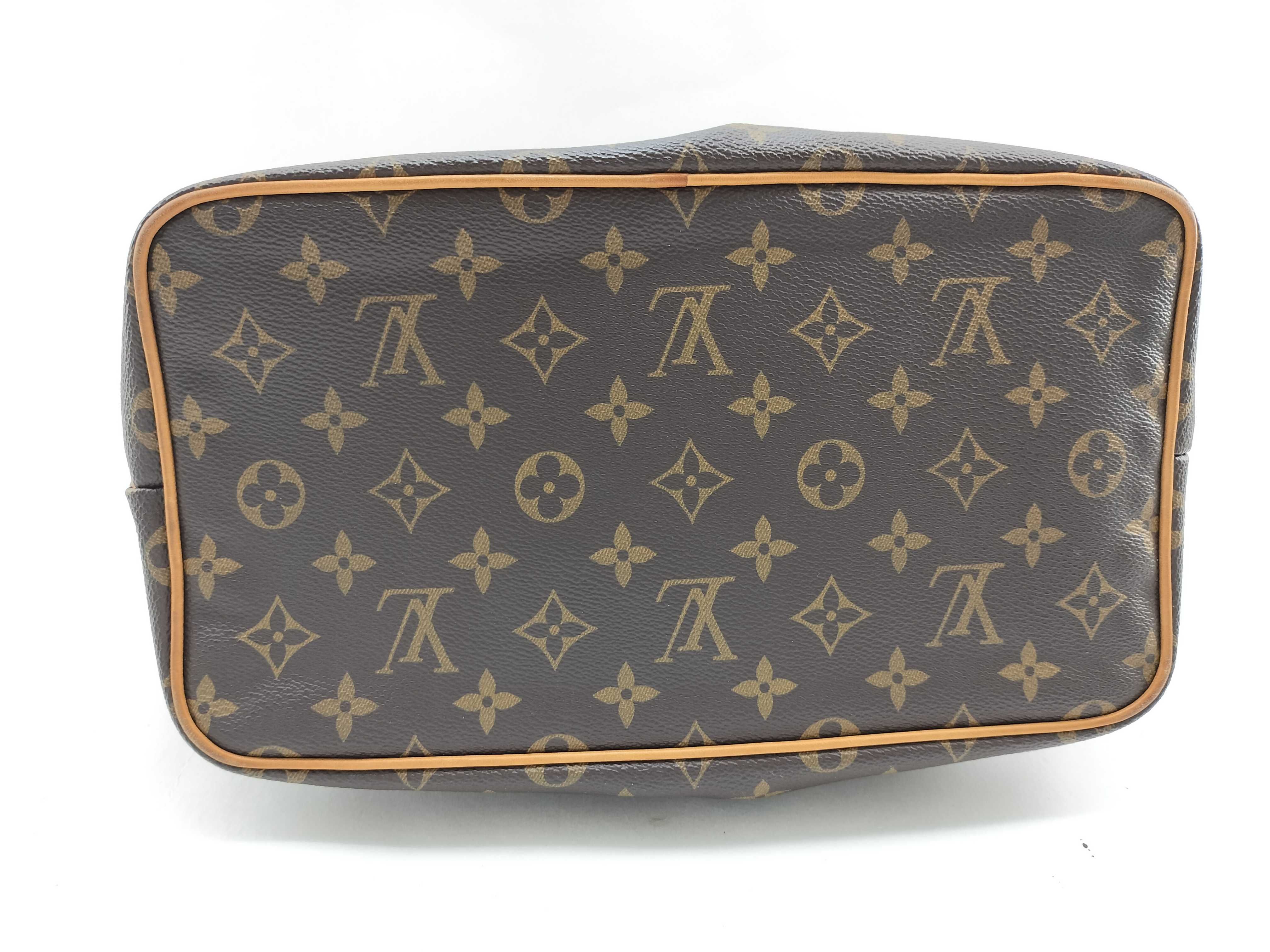 Monogram Louis Vuitton Monogram Multipli-Cité Shoulder Bag Tote Bag — view 4