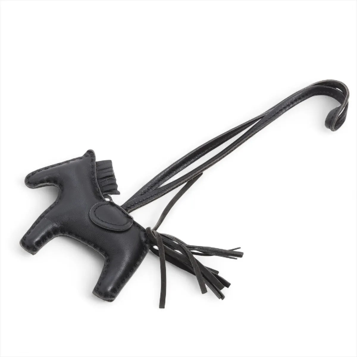 Rodeo Charm PM, Year: 2020. Charm in Agneau Milo leather, black. Shows signs of wear, including