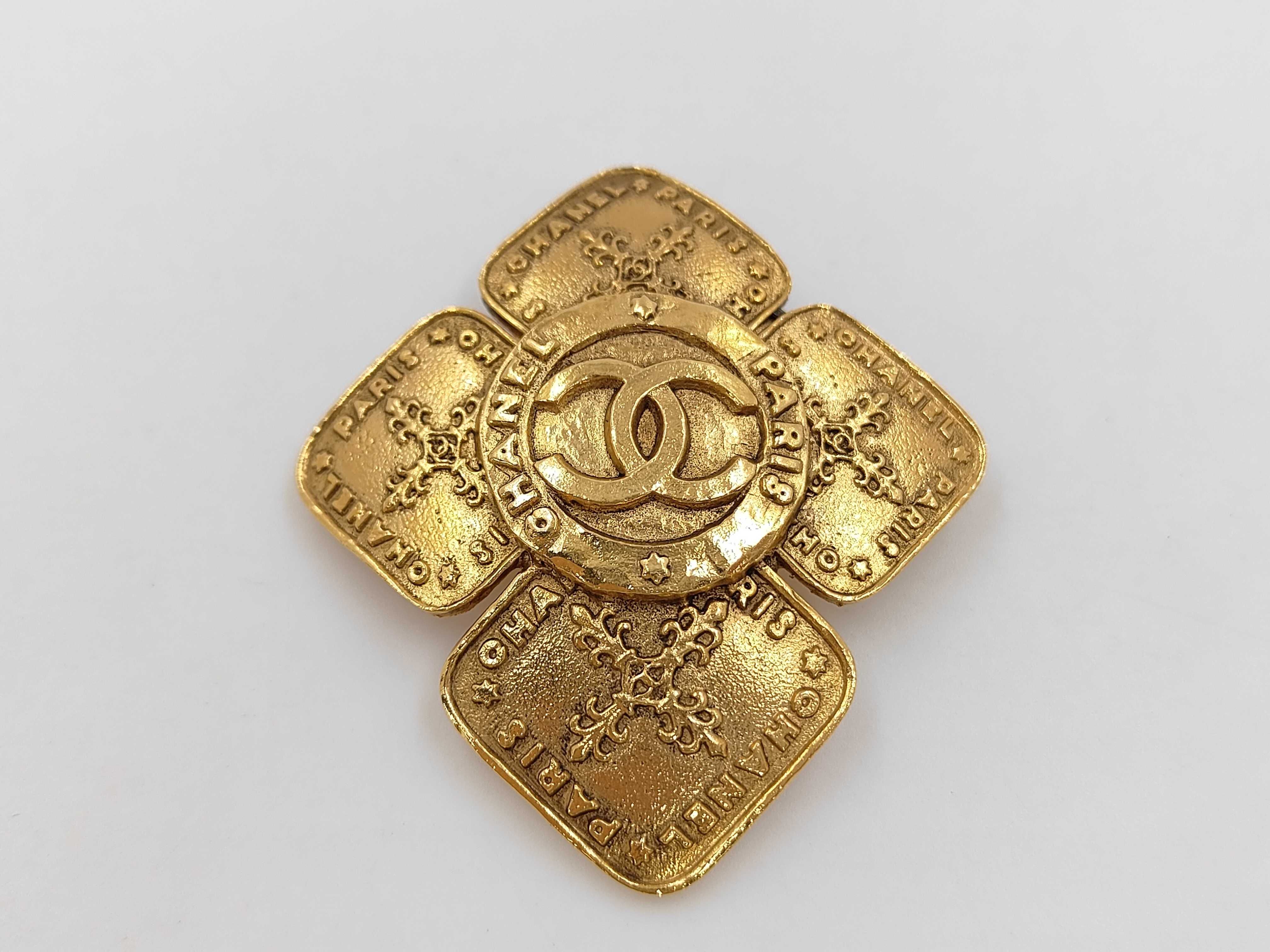 Coco Mark Chanel Logo 2 8 Brooch