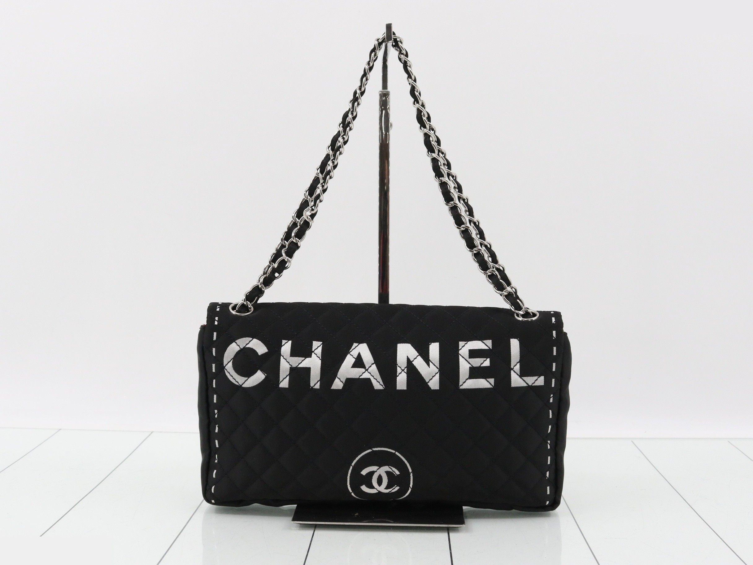 Matelassé Chain Shoulder Bag — view 2