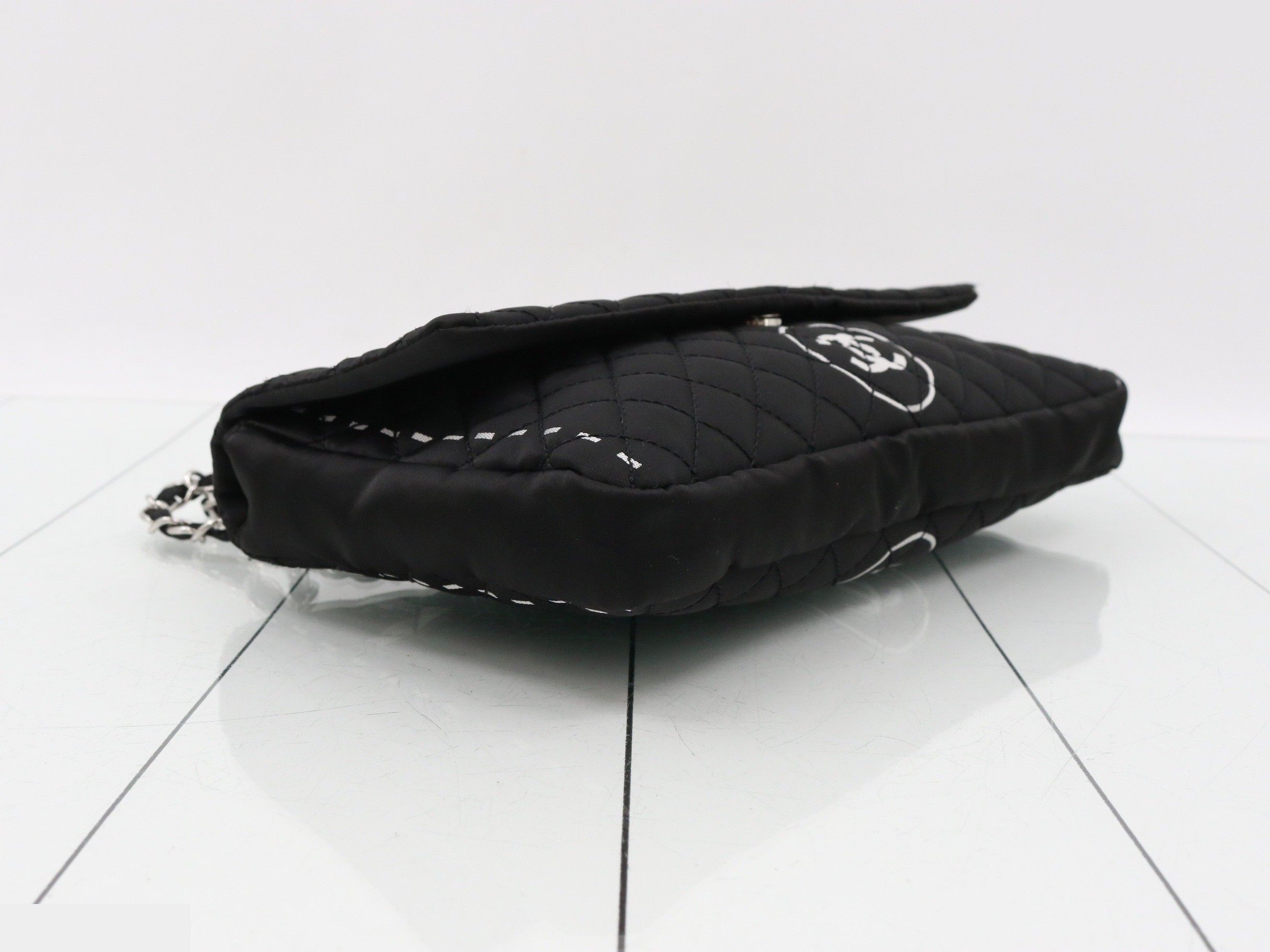 Matelassé Chain Shoulder Bag — view 5