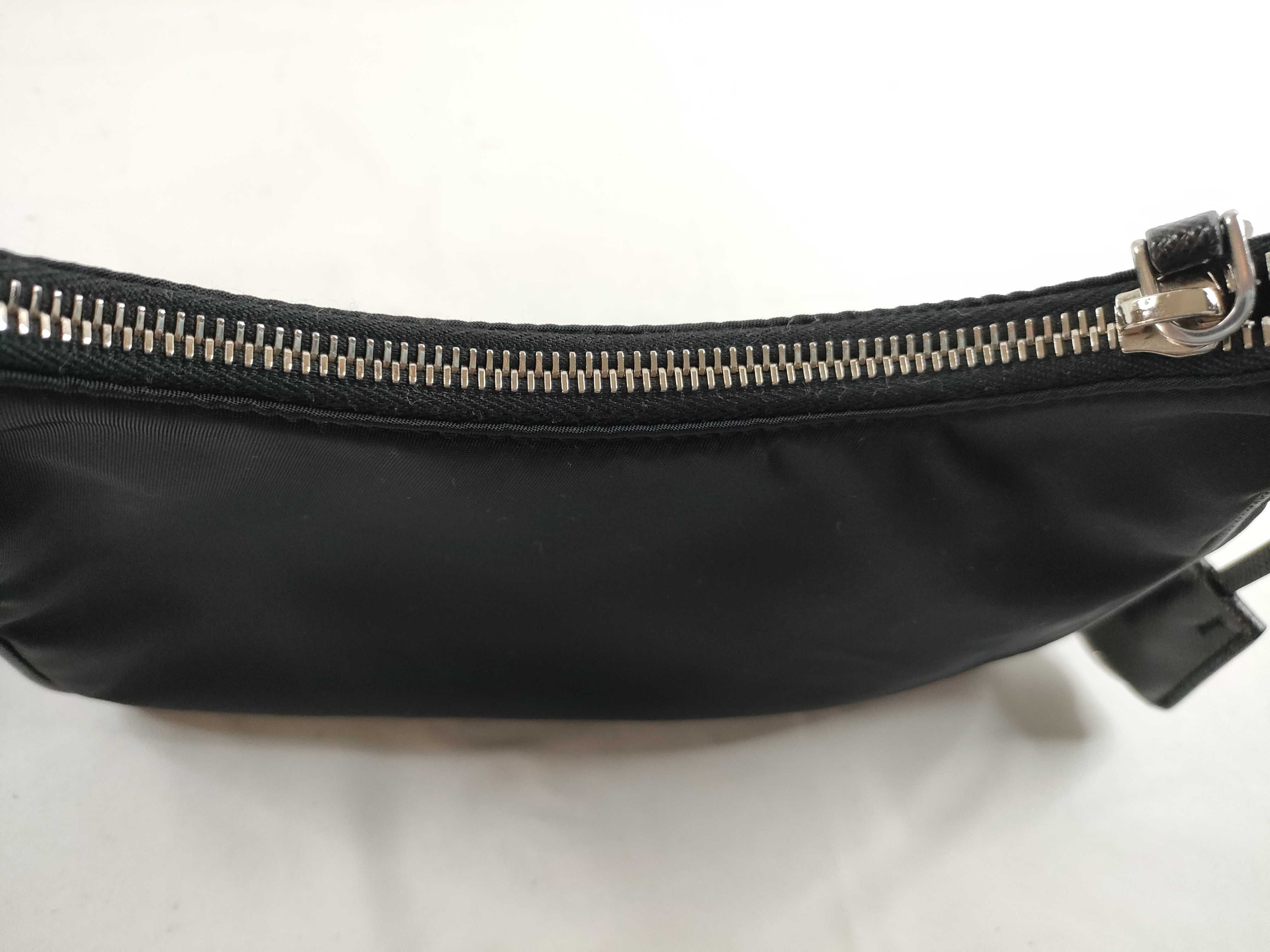 Nylon Prada Re-Edition 2005 Re-Nylon Nylon Shoulder Bag — view 7