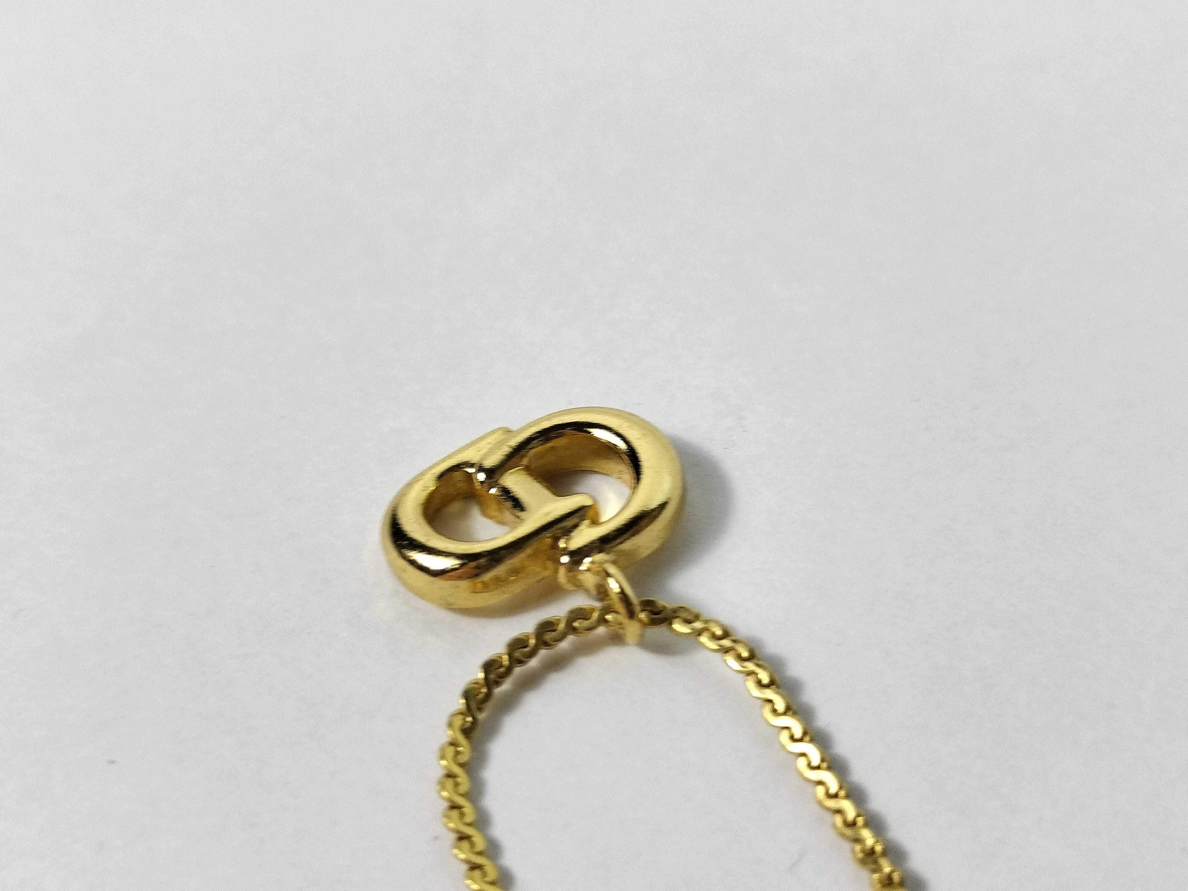 Christian / Necklace — view 8