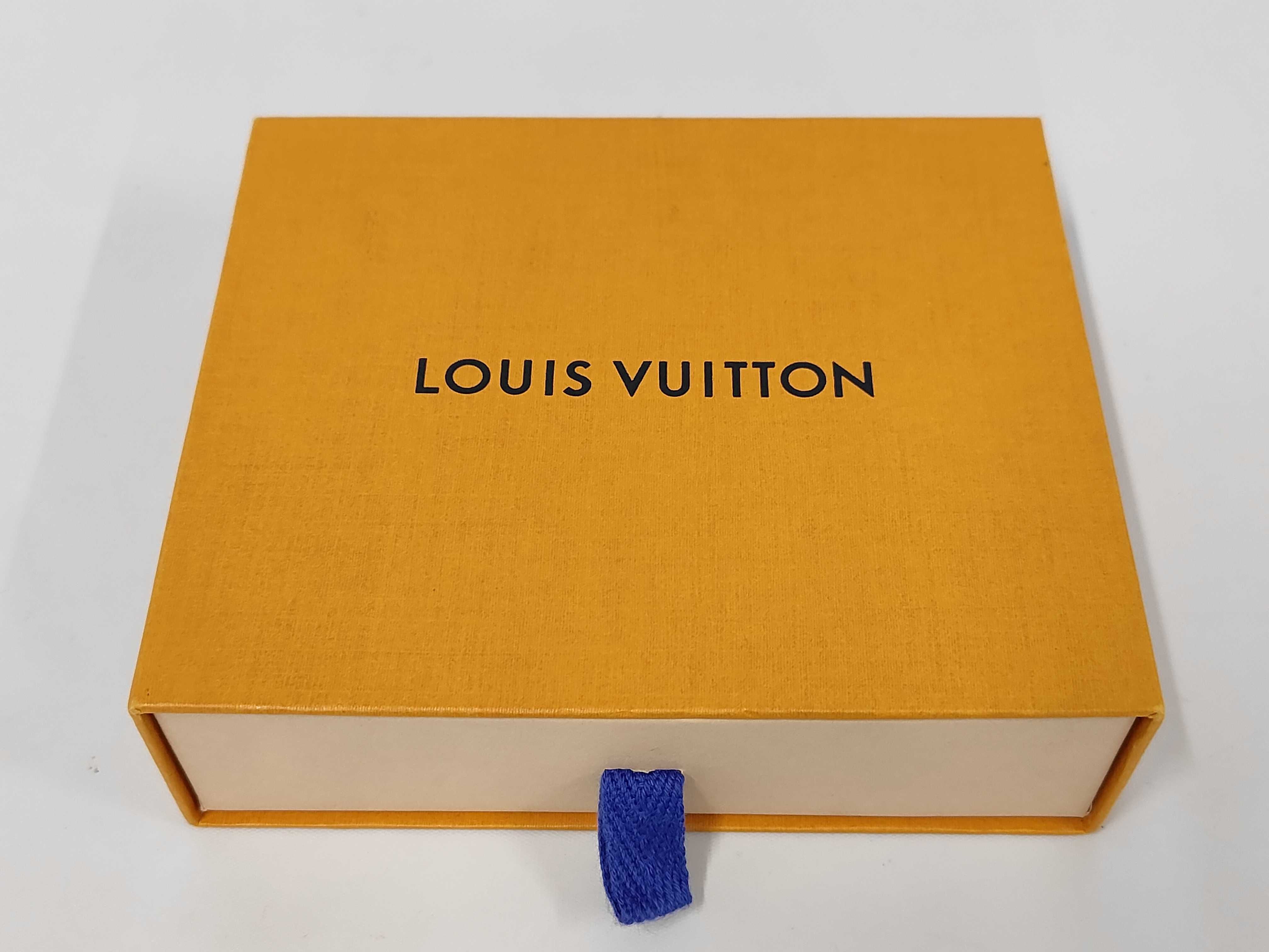 Monogram Embossed Portefeuille Lou Camel M81673 RFID Wallet — view 11
