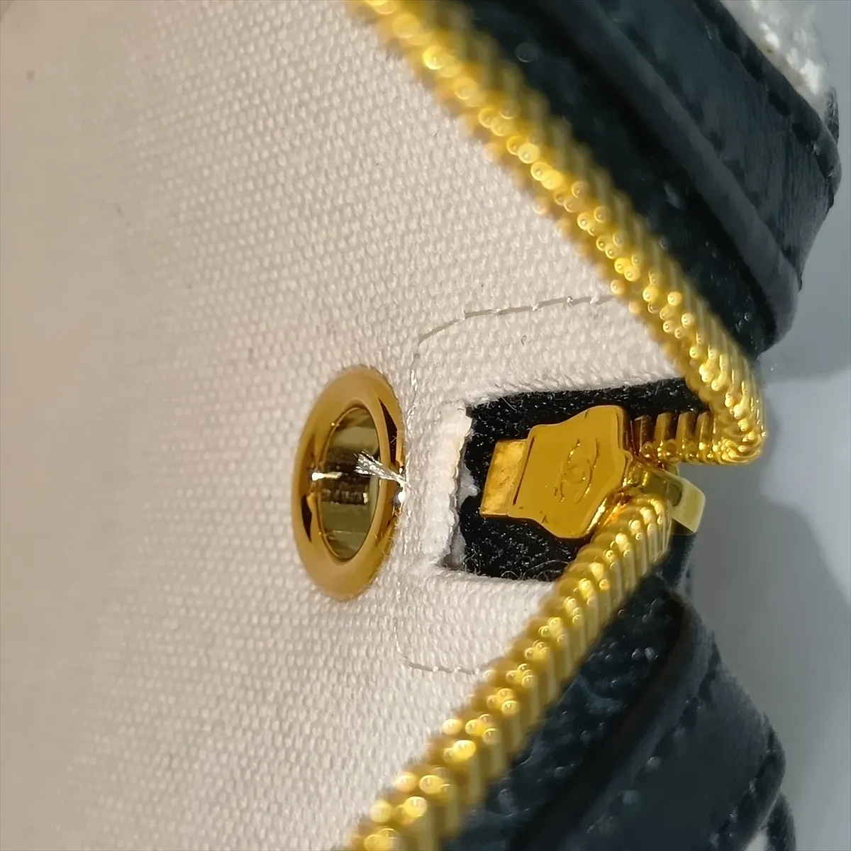 [Individually packaged] Chanel Coco Beach Tweed x Leather Chain Handbag, Beige x Black, Gold Hardware, N82NLLUA, Random Serial Number — view 11