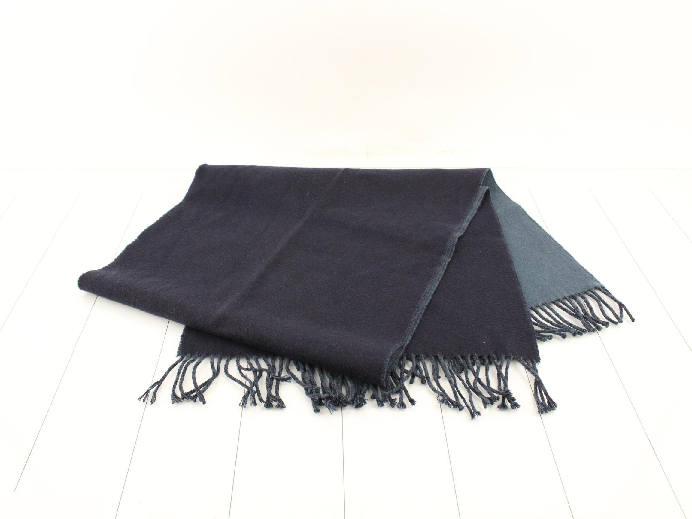 Cashmere scarf — view 3