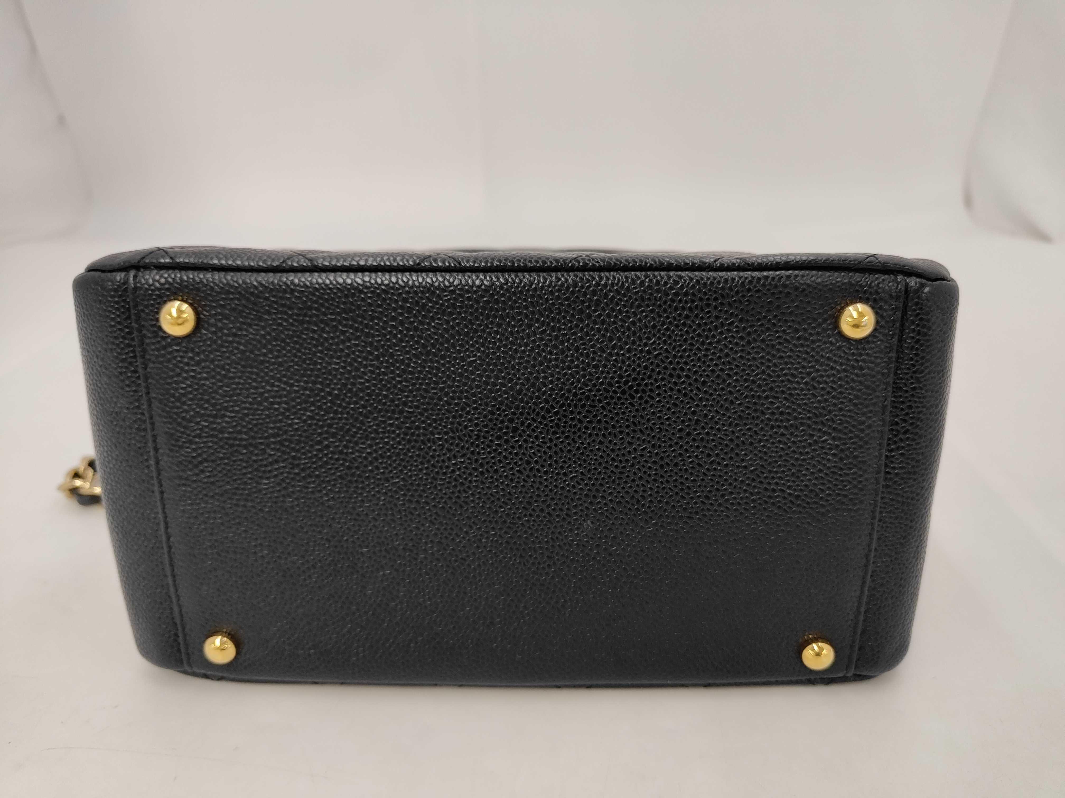 Caviar Skin Chain Tote Bag Shoulder Bag — view 3