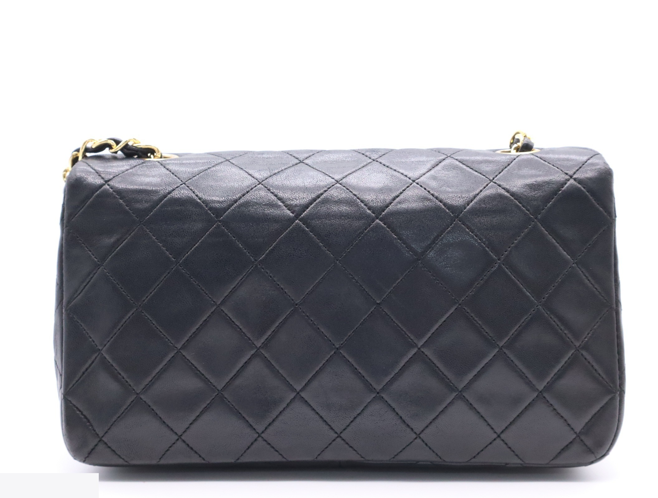 Matelassé 25 S-flap S-chain with seal, GD hardware, black — view 2