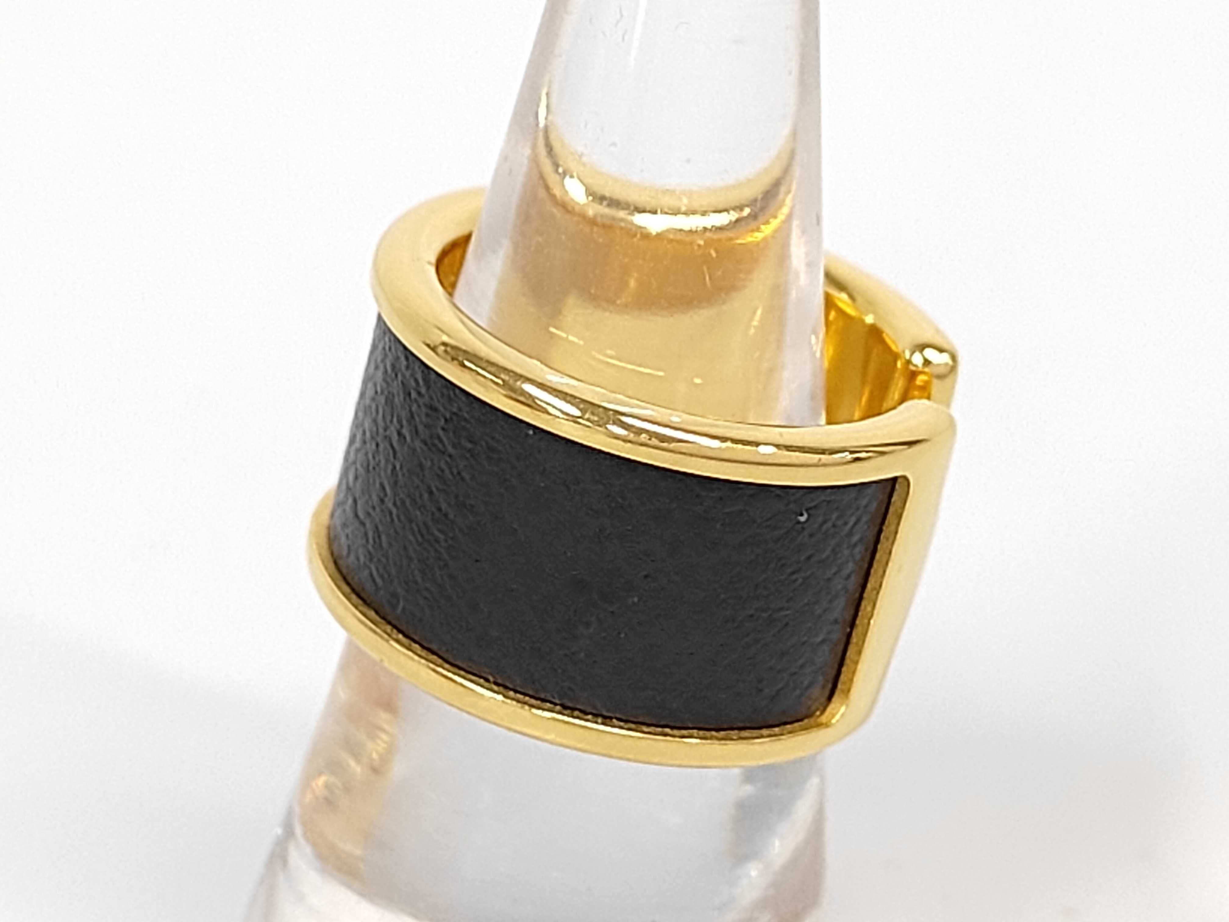 Olympus Ring GM "S size" Black x Gold hardware Hermes Ring — view 2