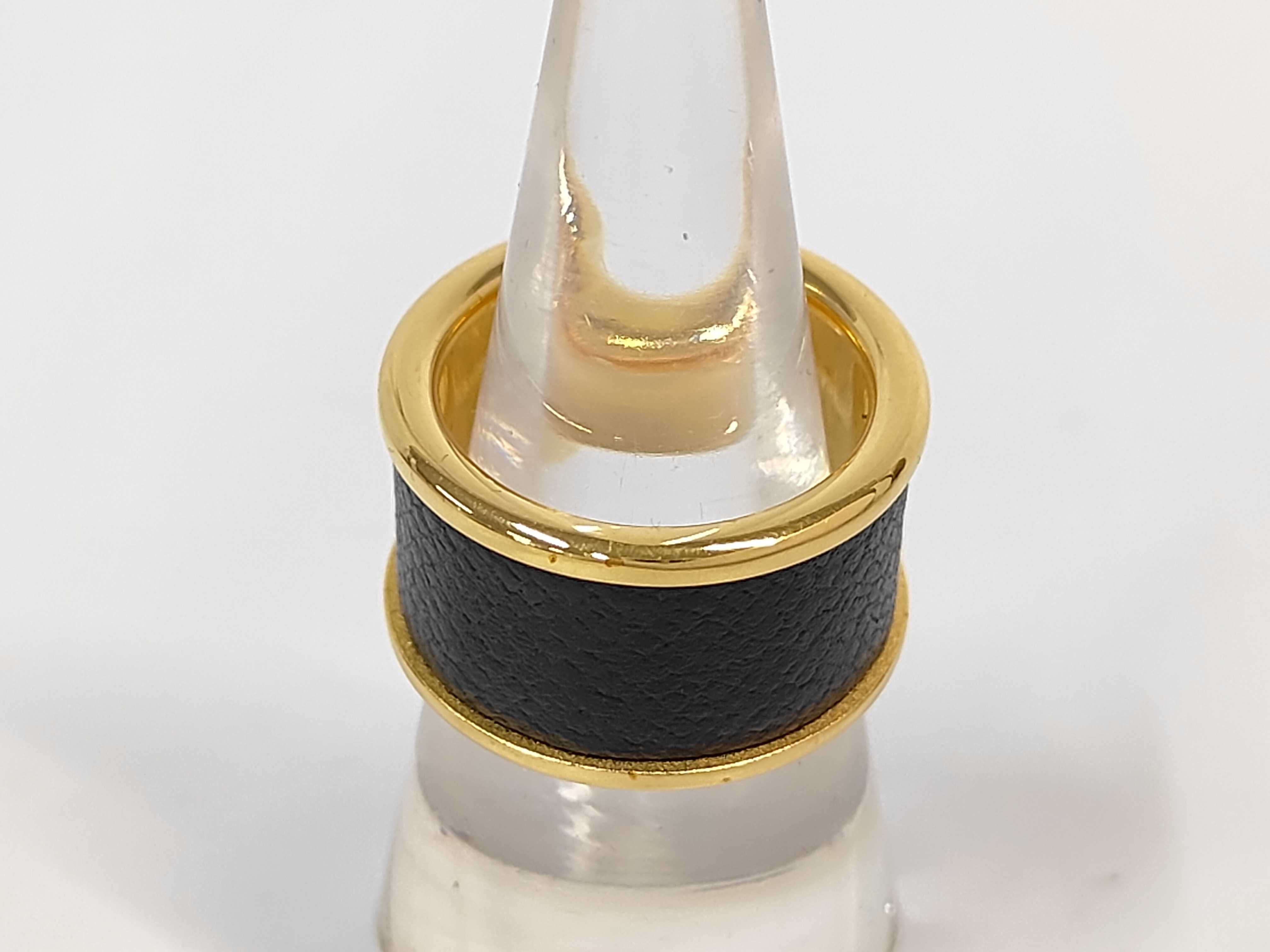 Olympus Ring GM "S size" Black x Gold hardware Hermes Ring — view 3
