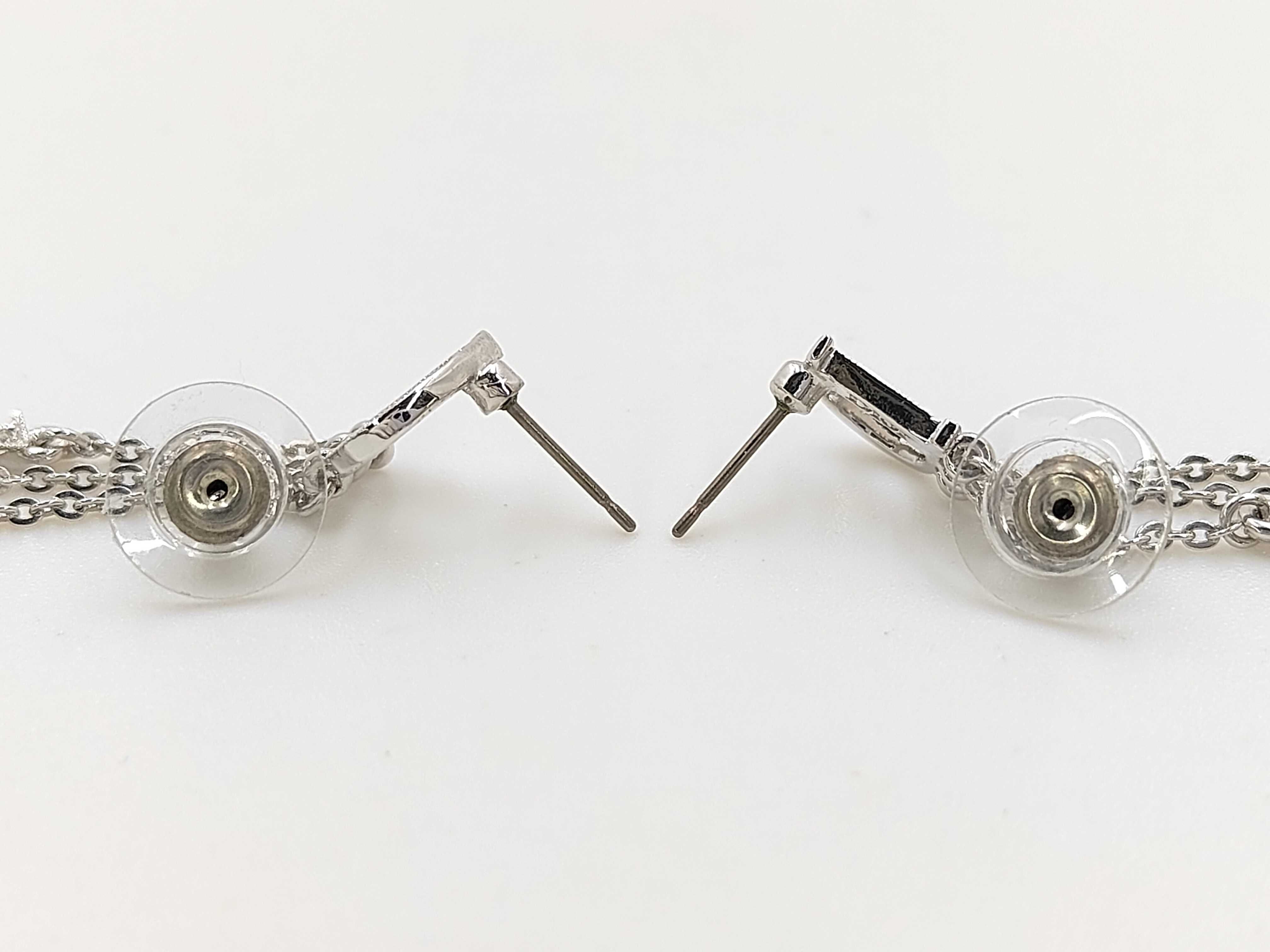 Earrings — view 3