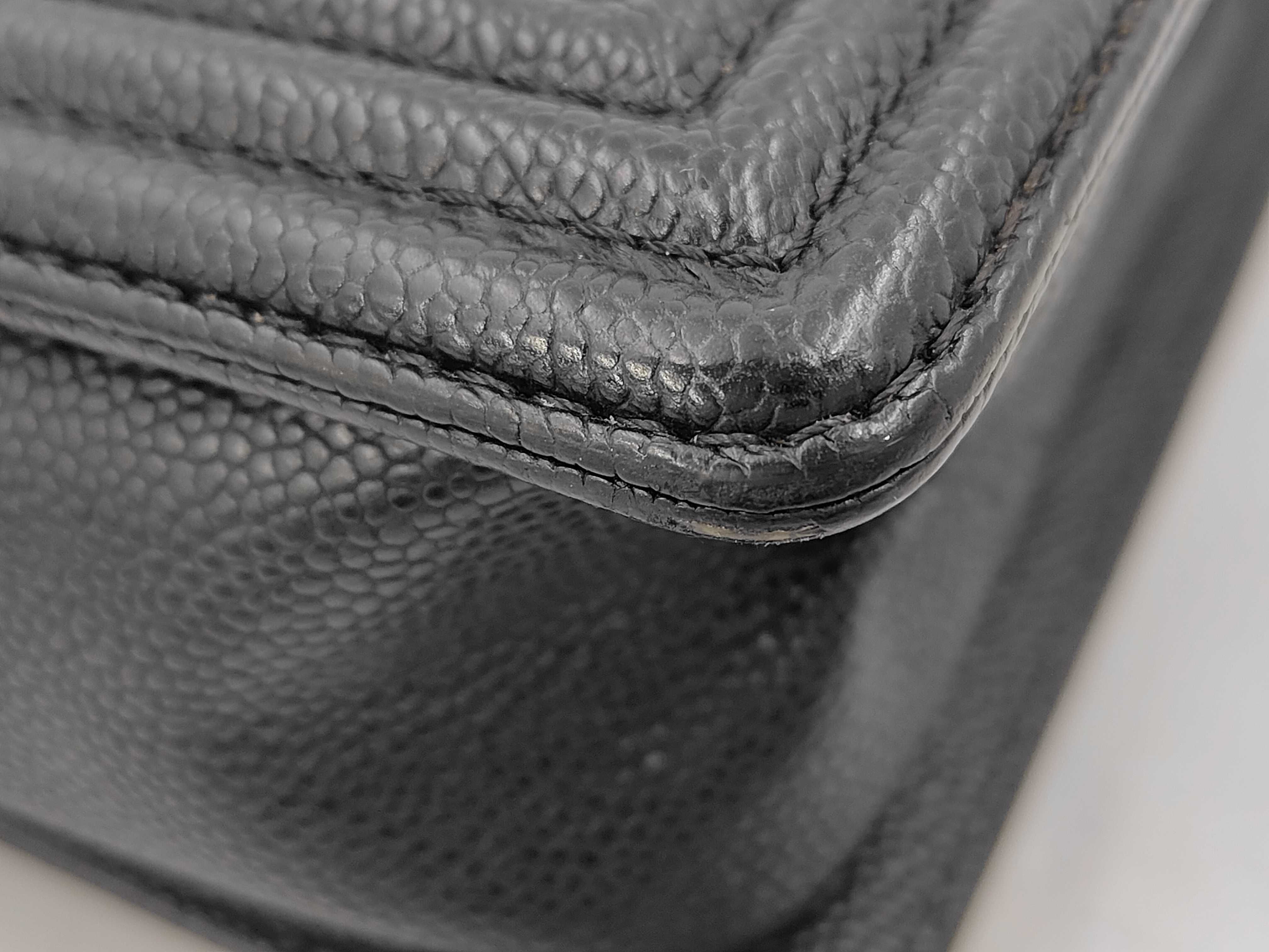 Caviar Skin Boy Chanel Chain Shoulder Bag 25 Shoulder Bag — view 5