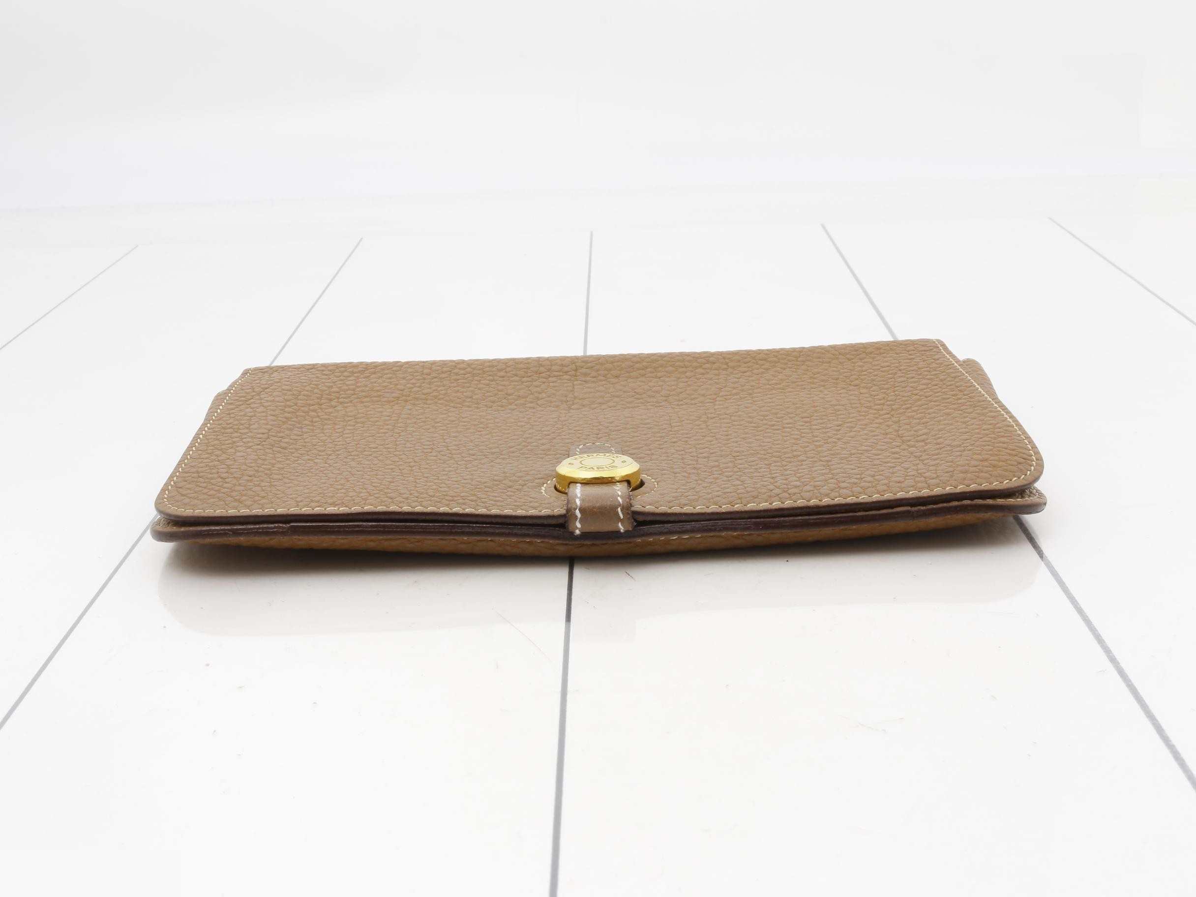 Dogon Duo Wallet, H Stamp, Gold — view 3