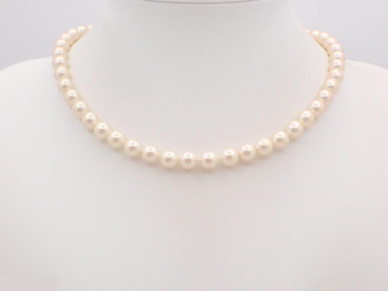 pearl necklace, with box. Neck circumference approximately 44 cm. — view 3
