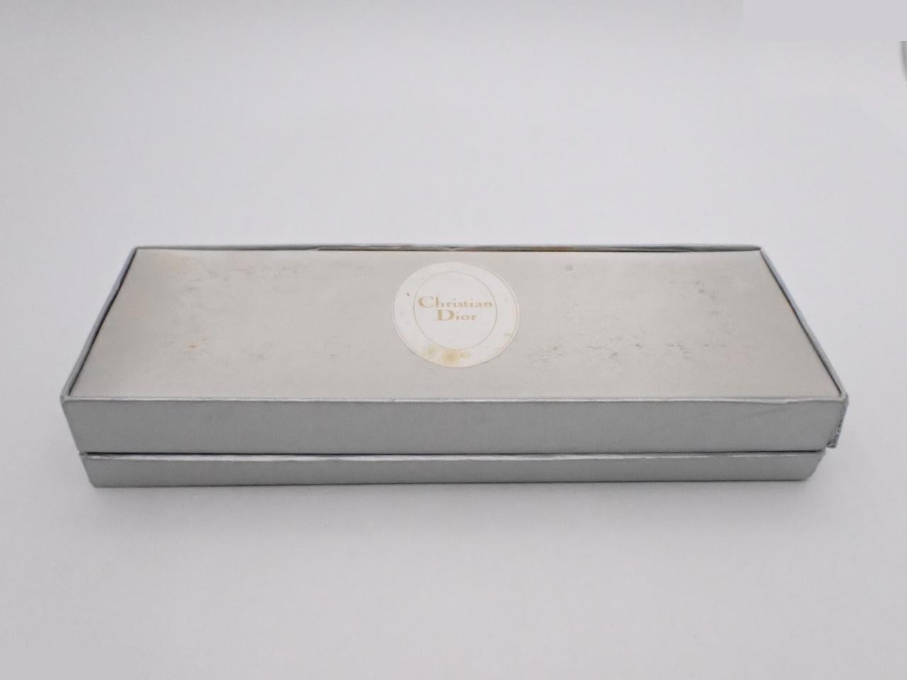 pearl necklace, with box. Neck circumference approximately 44 cm. — view 4