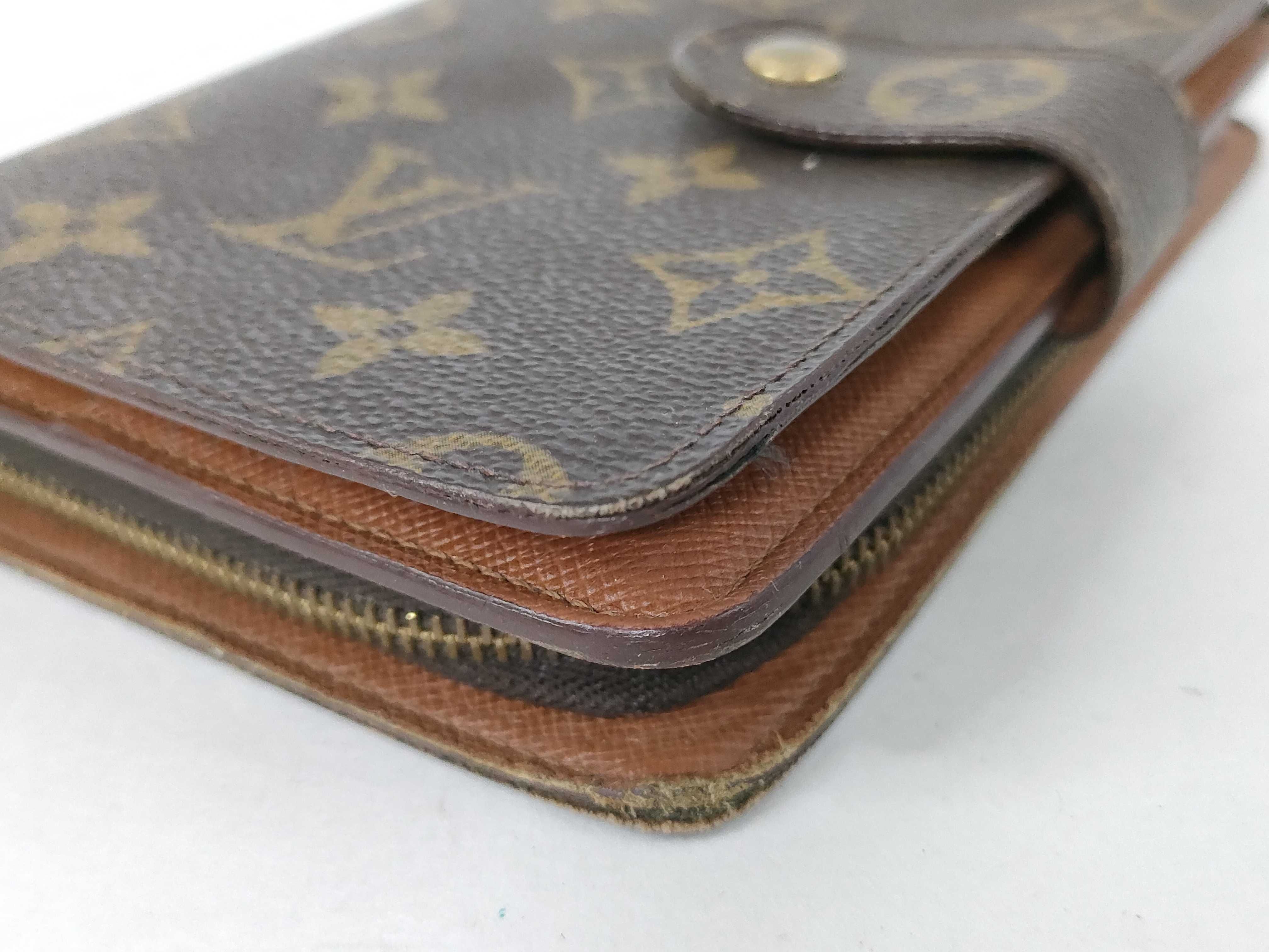 Monogram Louis Vuitton Monogram Folding Wallet with Card Case — view 3