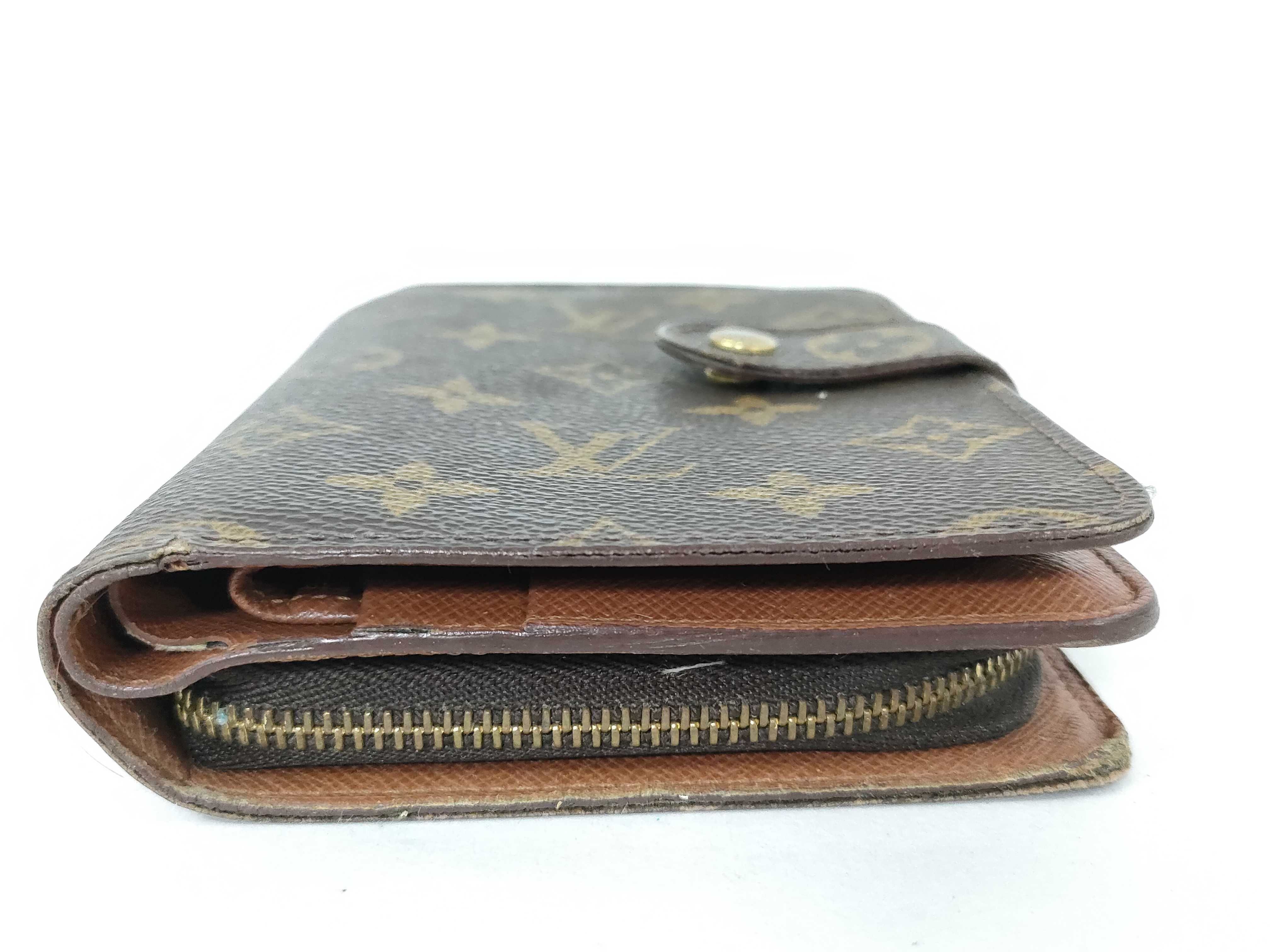 Monogram Louis Vuitton Monogram Folding Wallet with Card Case — view 4