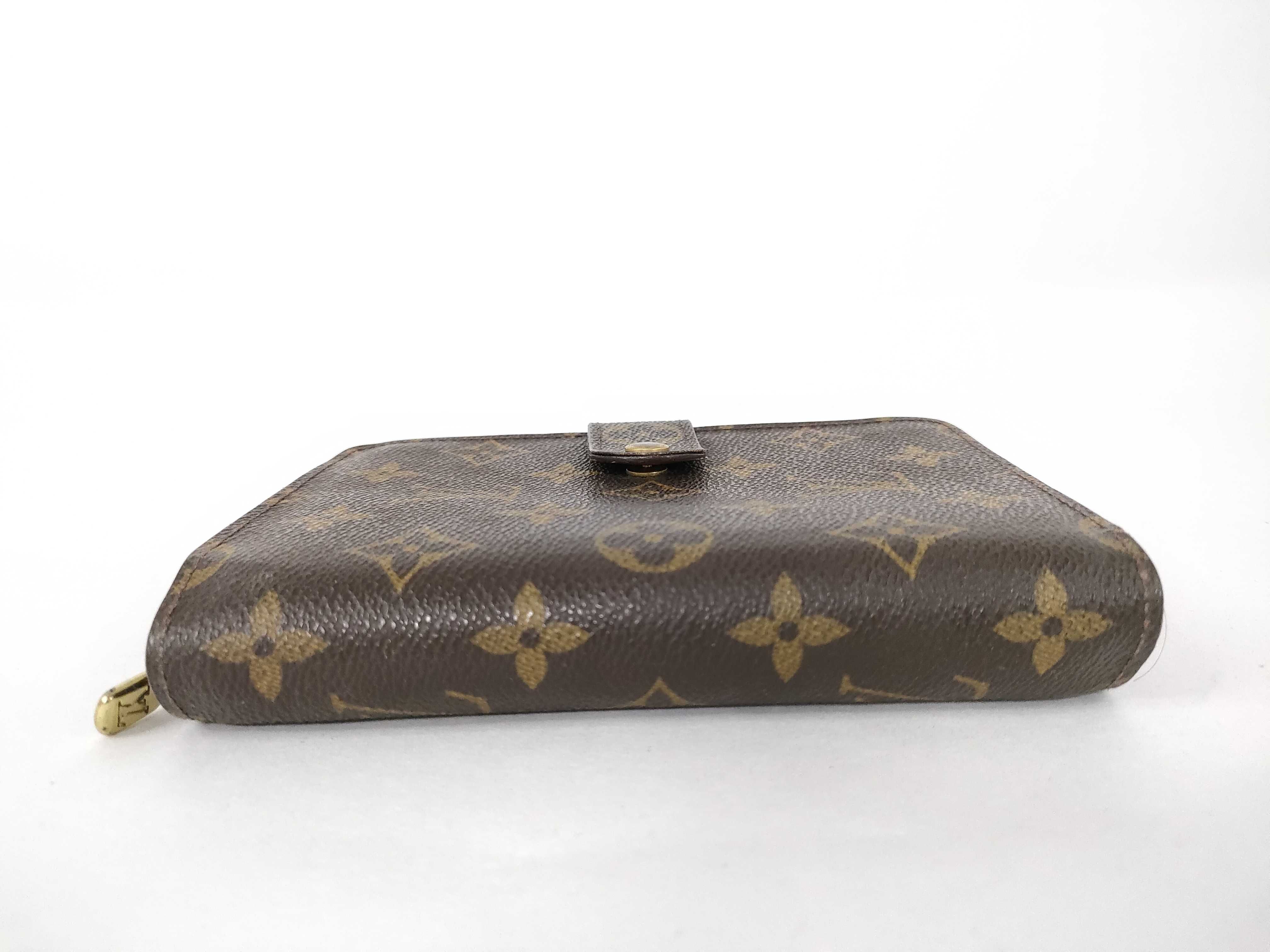 Monogram Louis Vuitton Monogram Folding Wallet with Card Case — view 5