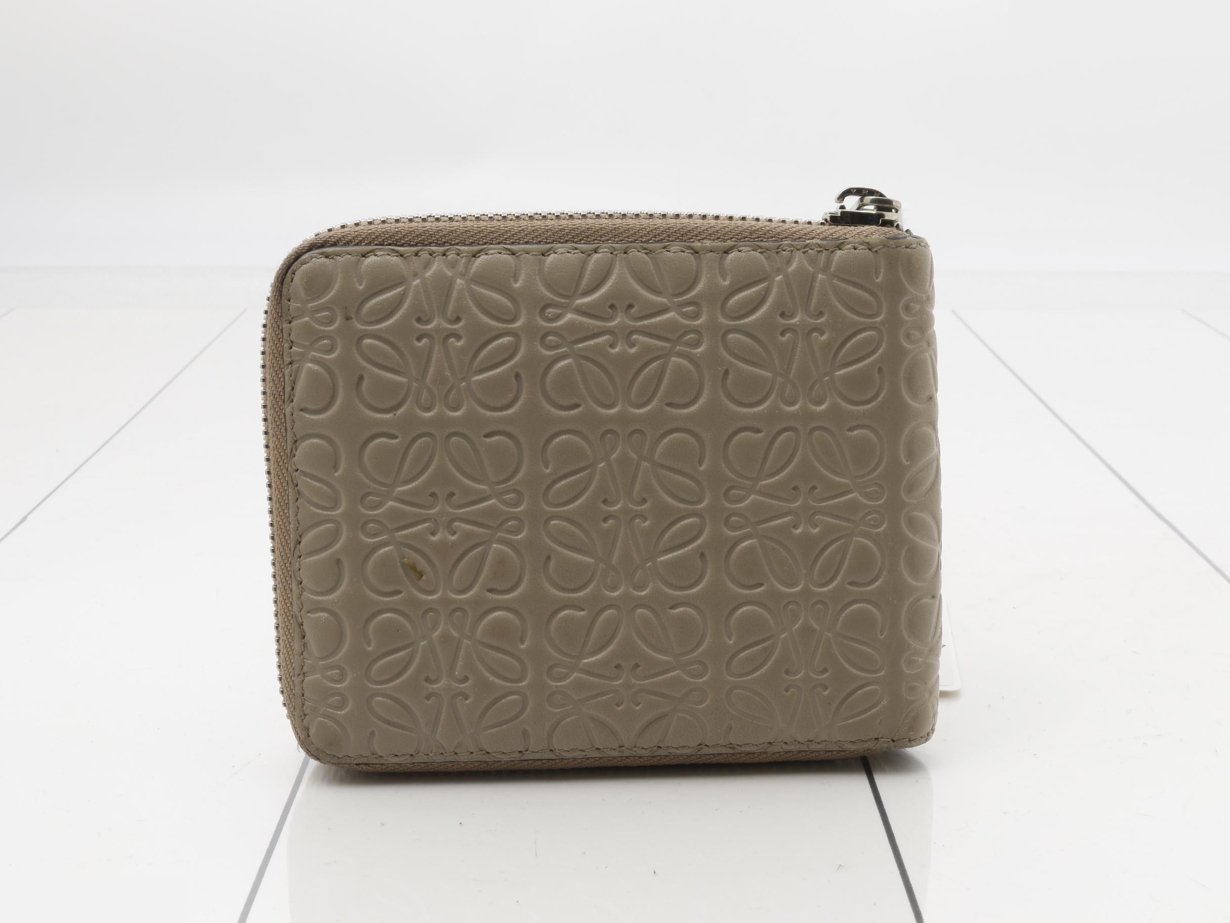 folding wallet — view 2