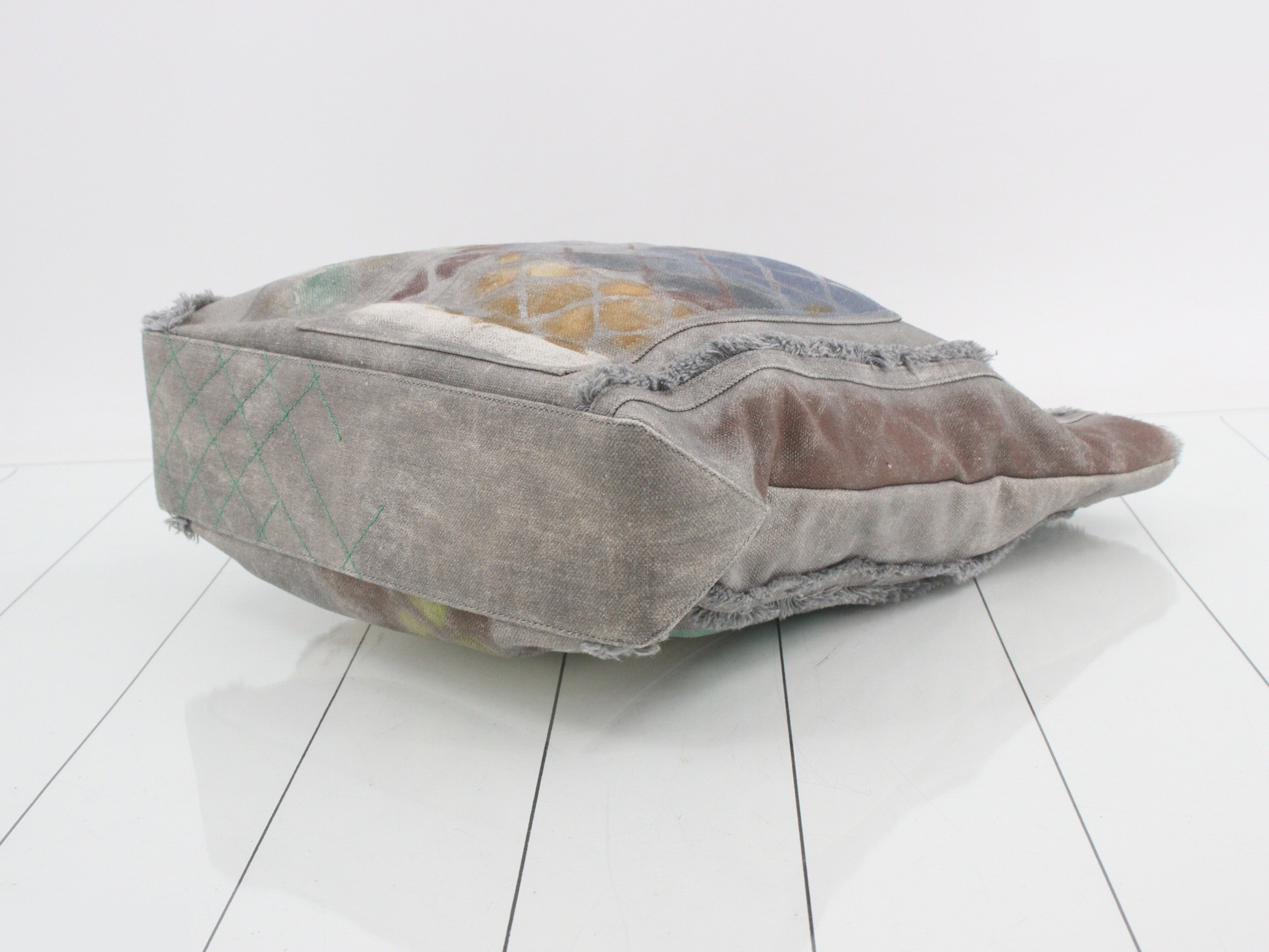 Matelassé Bricolage 2-Way Chain Tote Graffiti — view 6