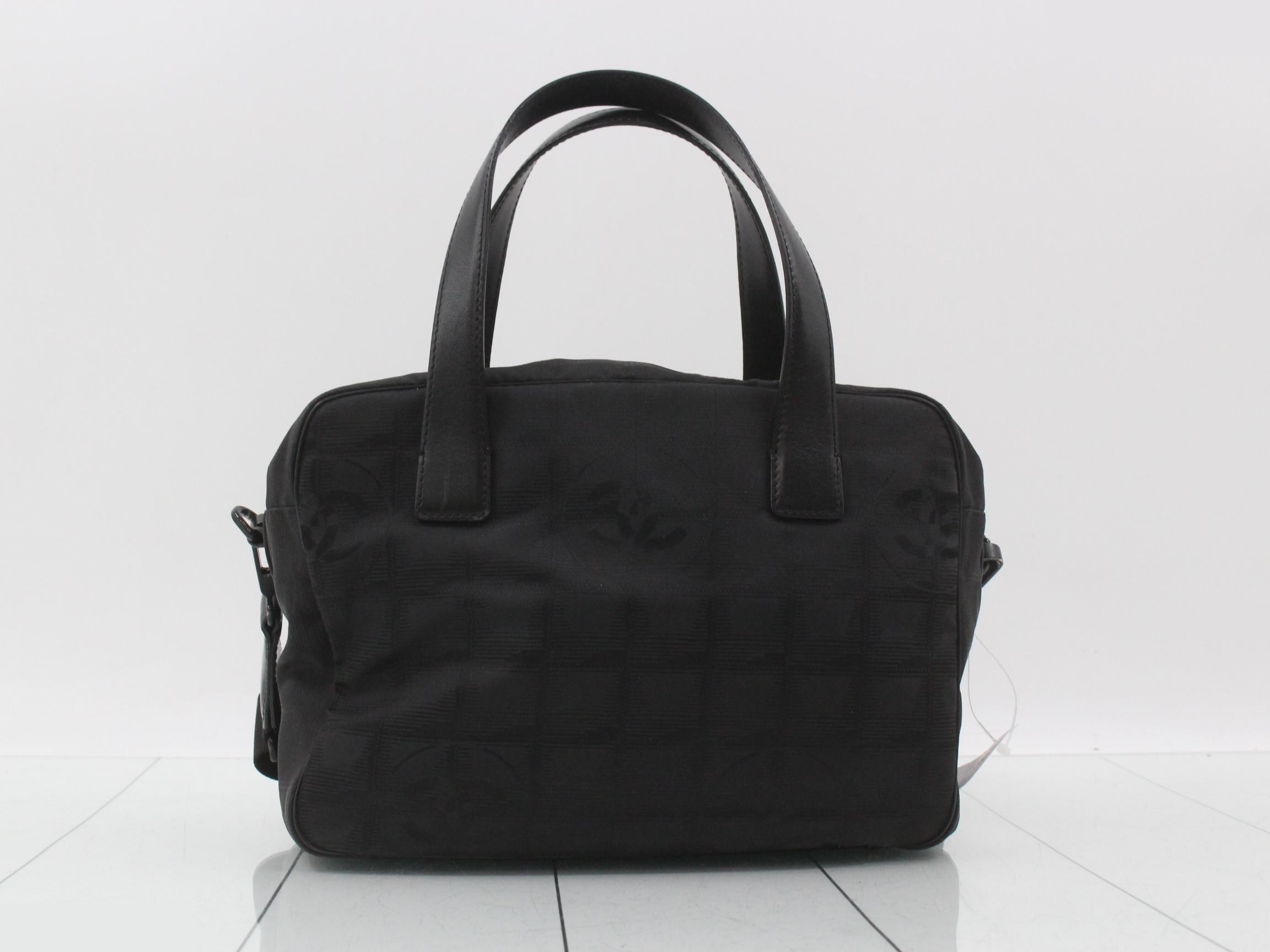 New Travel Line Shoulder Bag — view 2