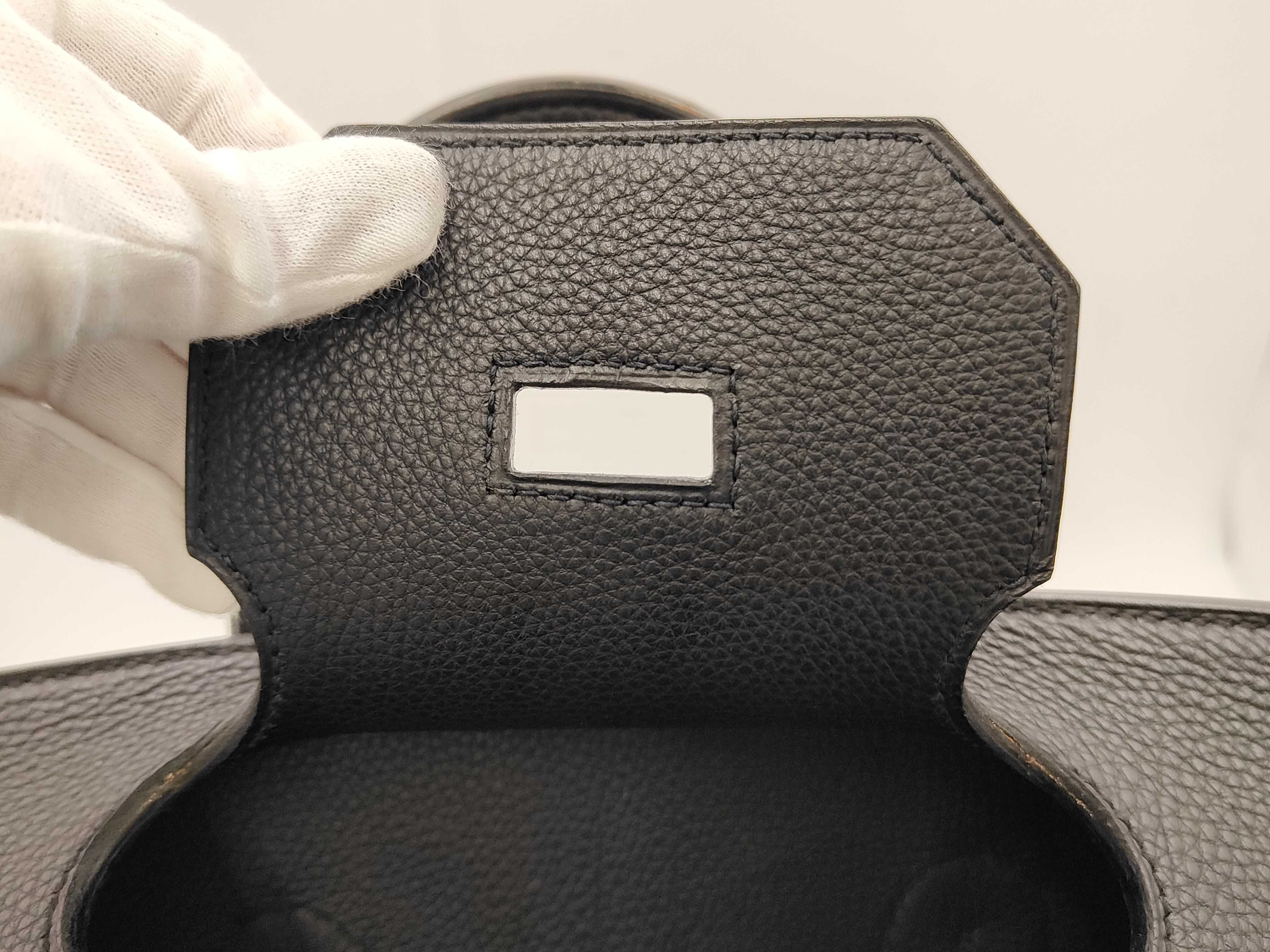 Togo Haut à Courroies 50 Black O Stamp Boston Bag — view 10