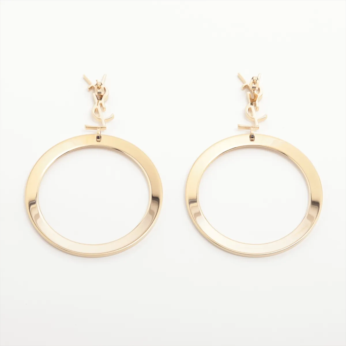 Cassandra hoop earrings, GP gold. — view 2