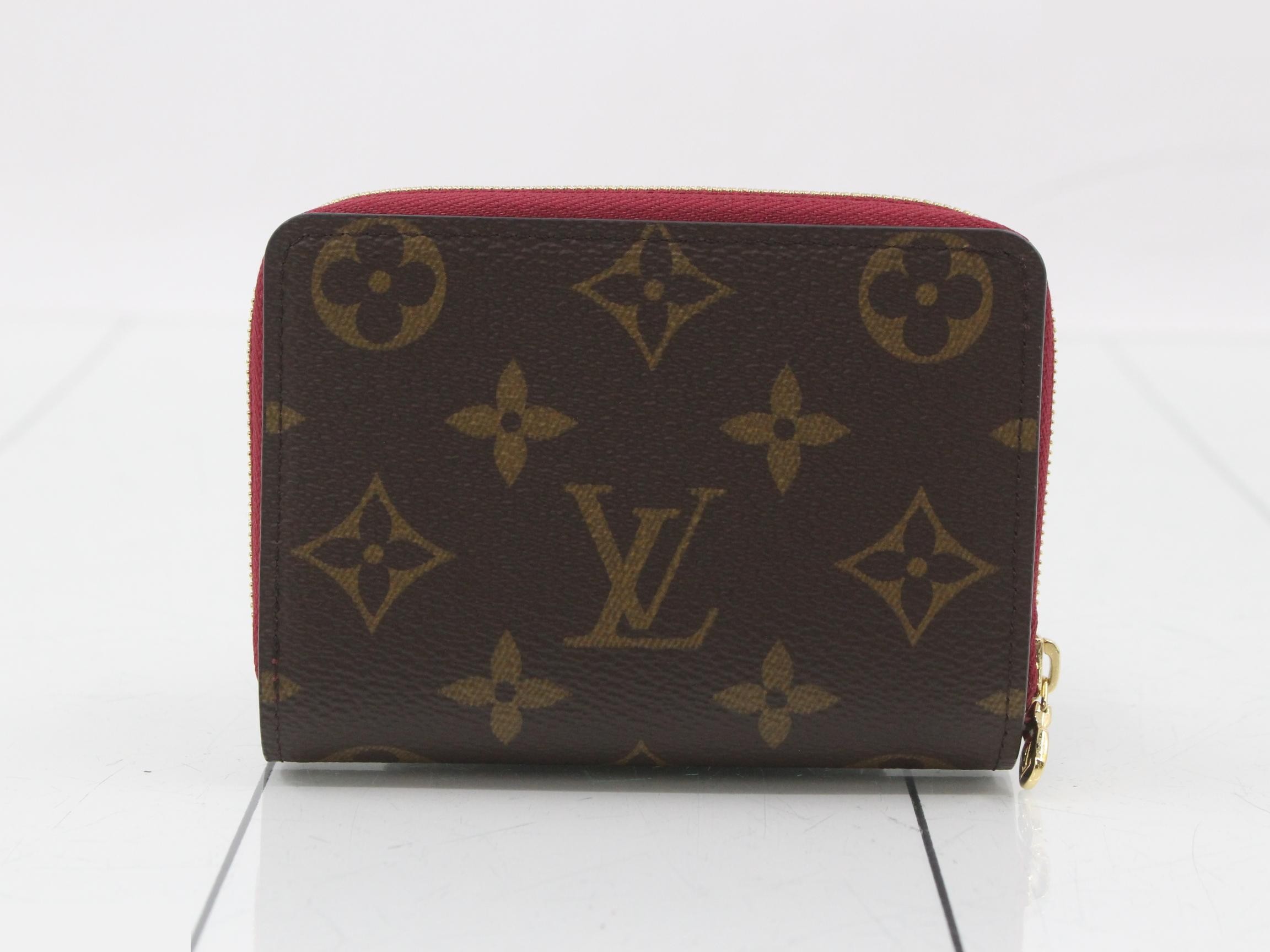 M82377 Portefeuille Loup, unused. — view 2