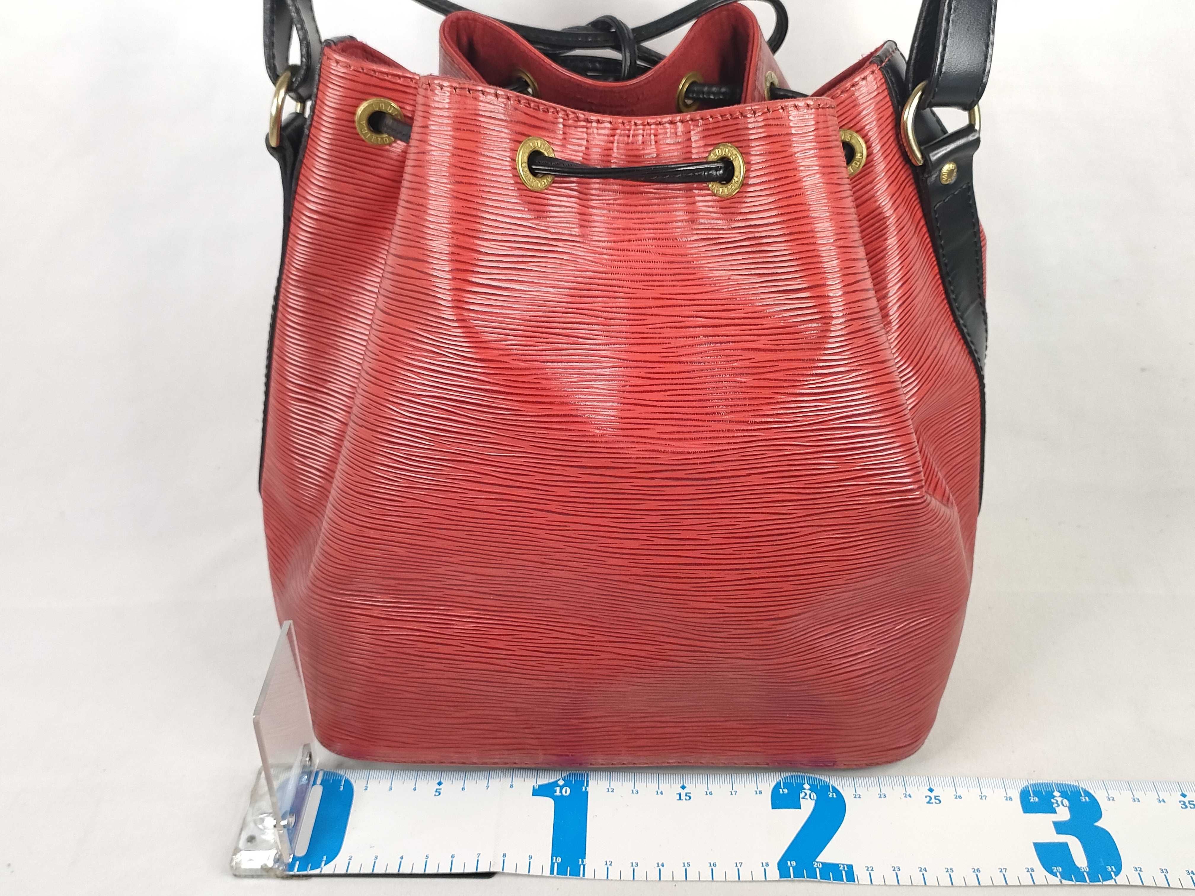 Epi Petit Noé M44172 AR0994 Red Shoulder Bag — view 2