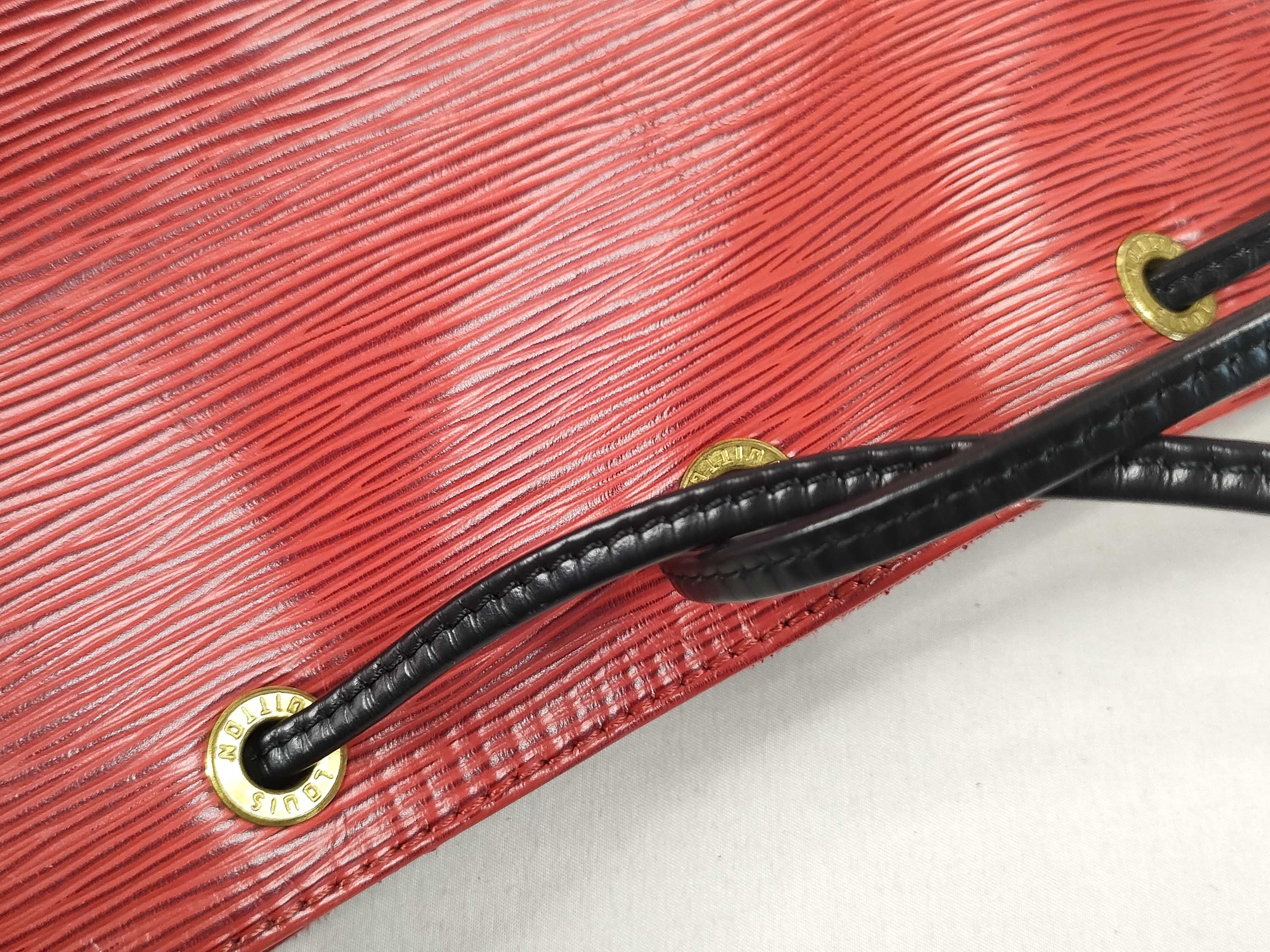 Epi Petit Noé M44172 AR0994 Red Shoulder Bag — view 12