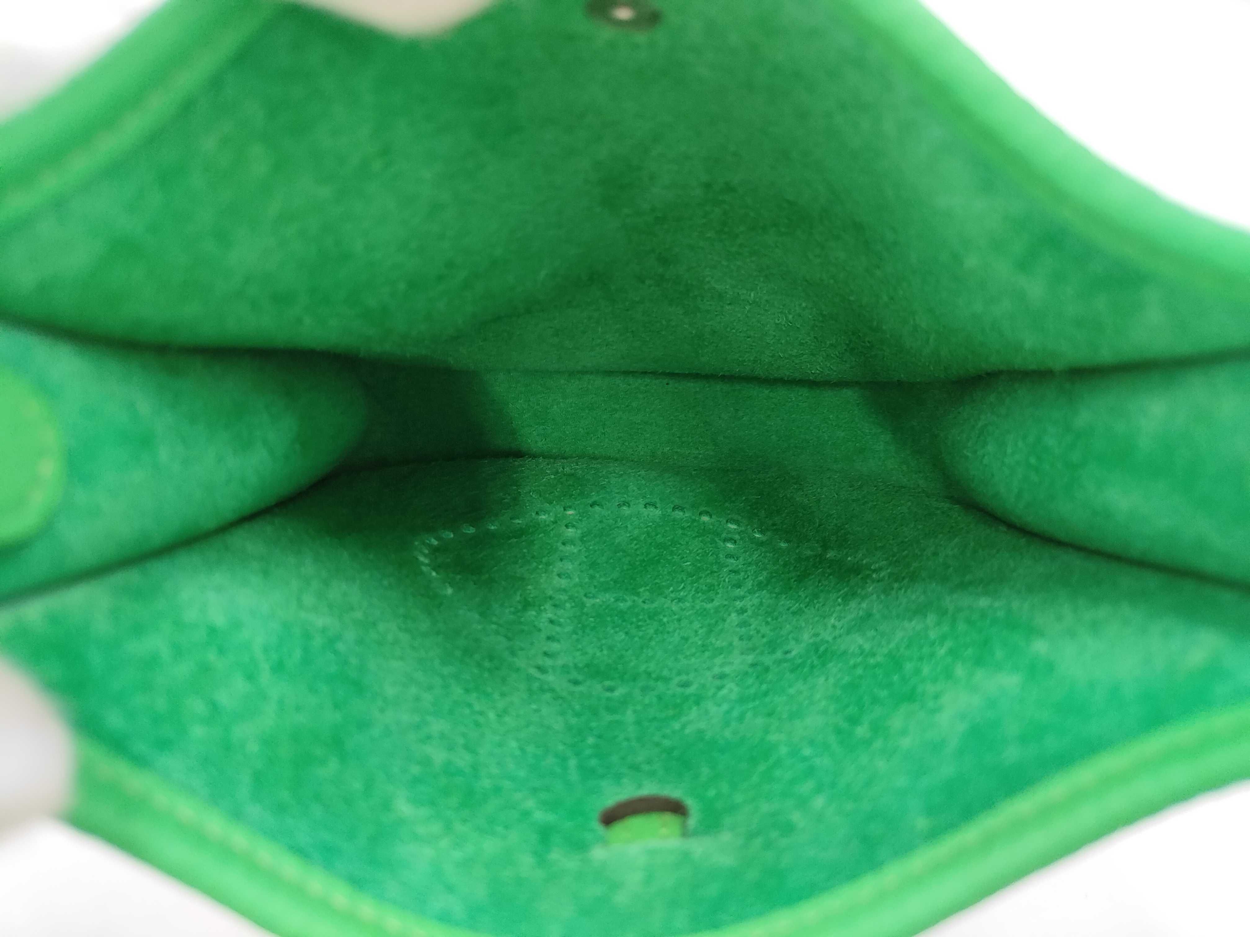 Evelyne TPM B-stamp Shoulder Bag, Green Shoulder Bag — view 10