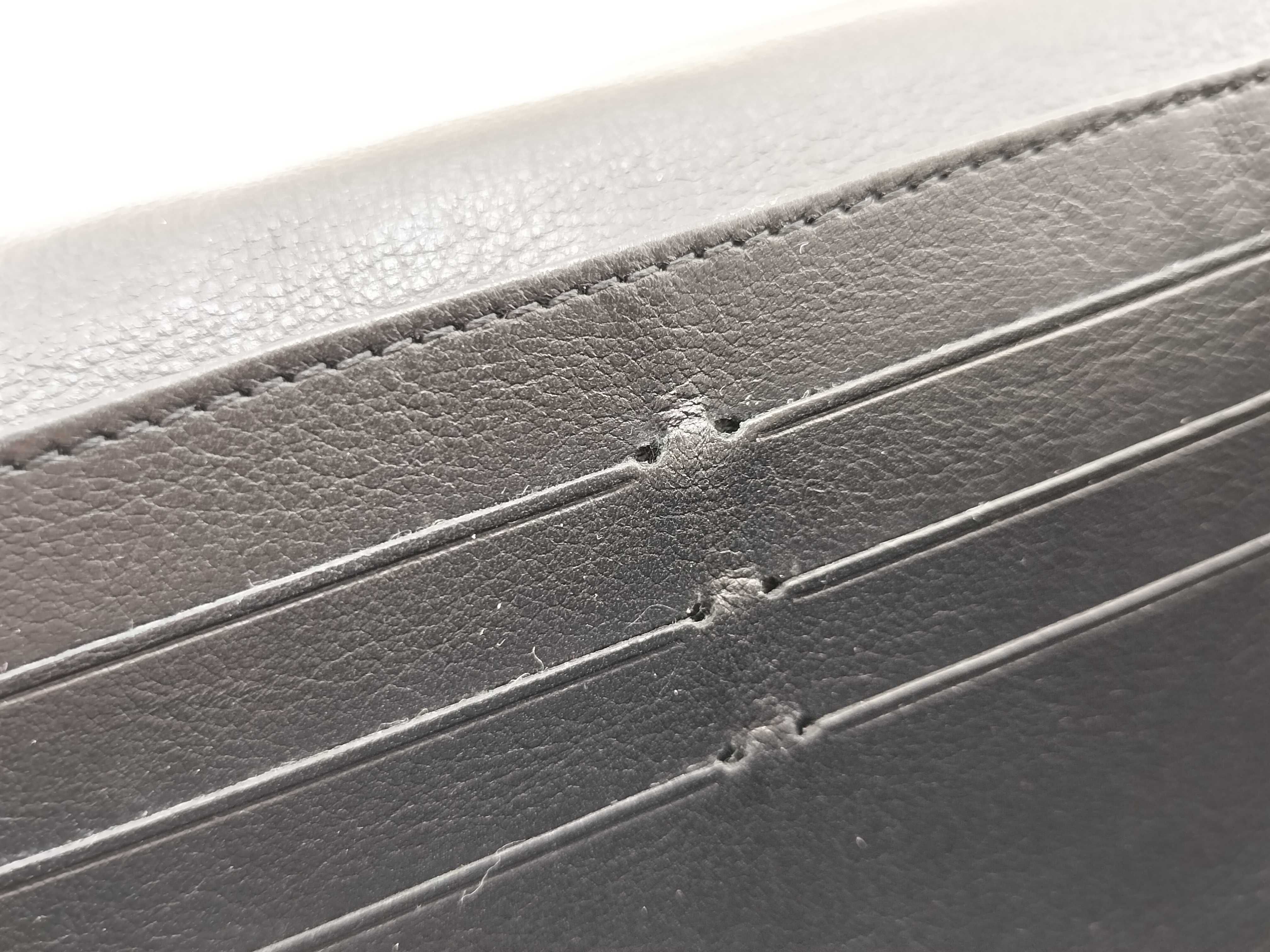 Mahina Amelia Leather Bi-fold Long Wallet, Black, with Serial Number and Box. — view 13
