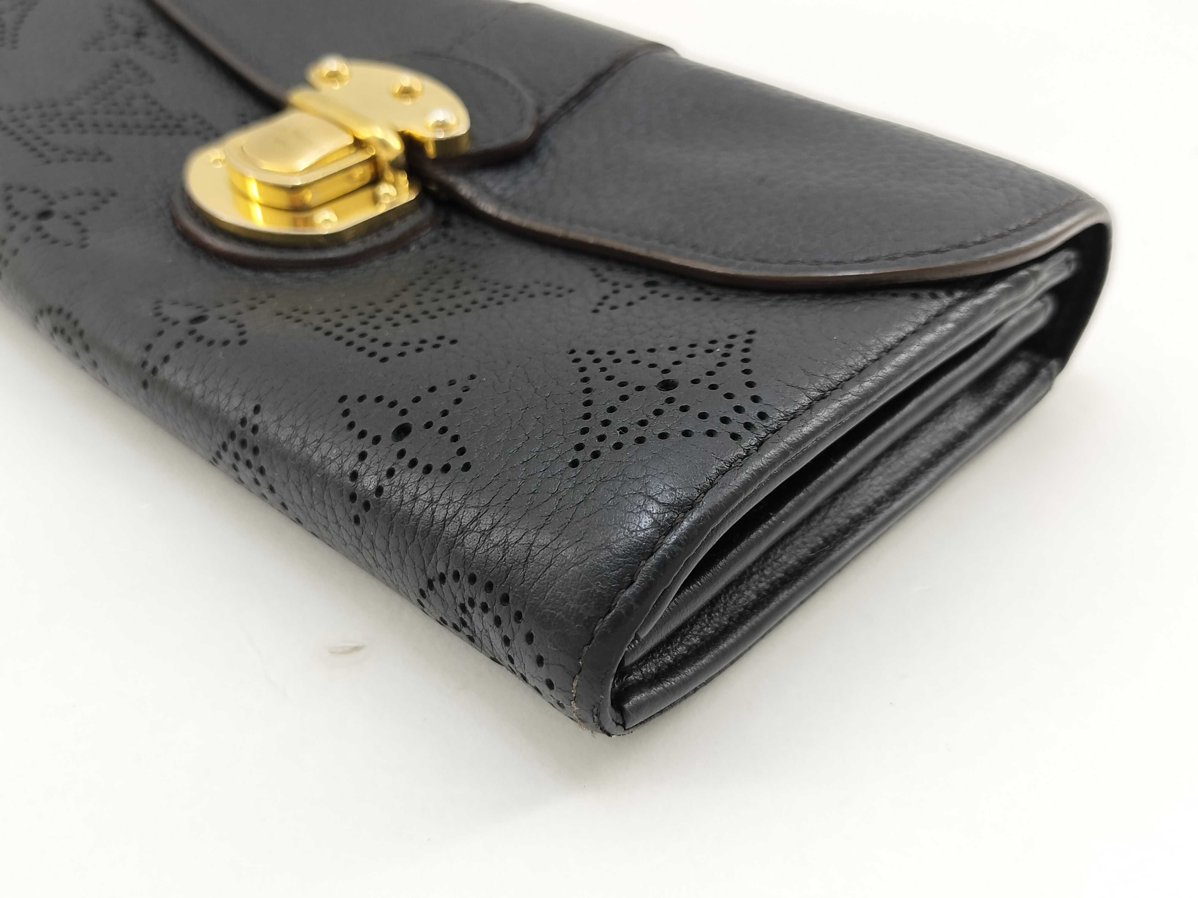 Mahina Amelia Leather Bi-fold Long Wallet, Black, with Serial Number and Box. — view 4