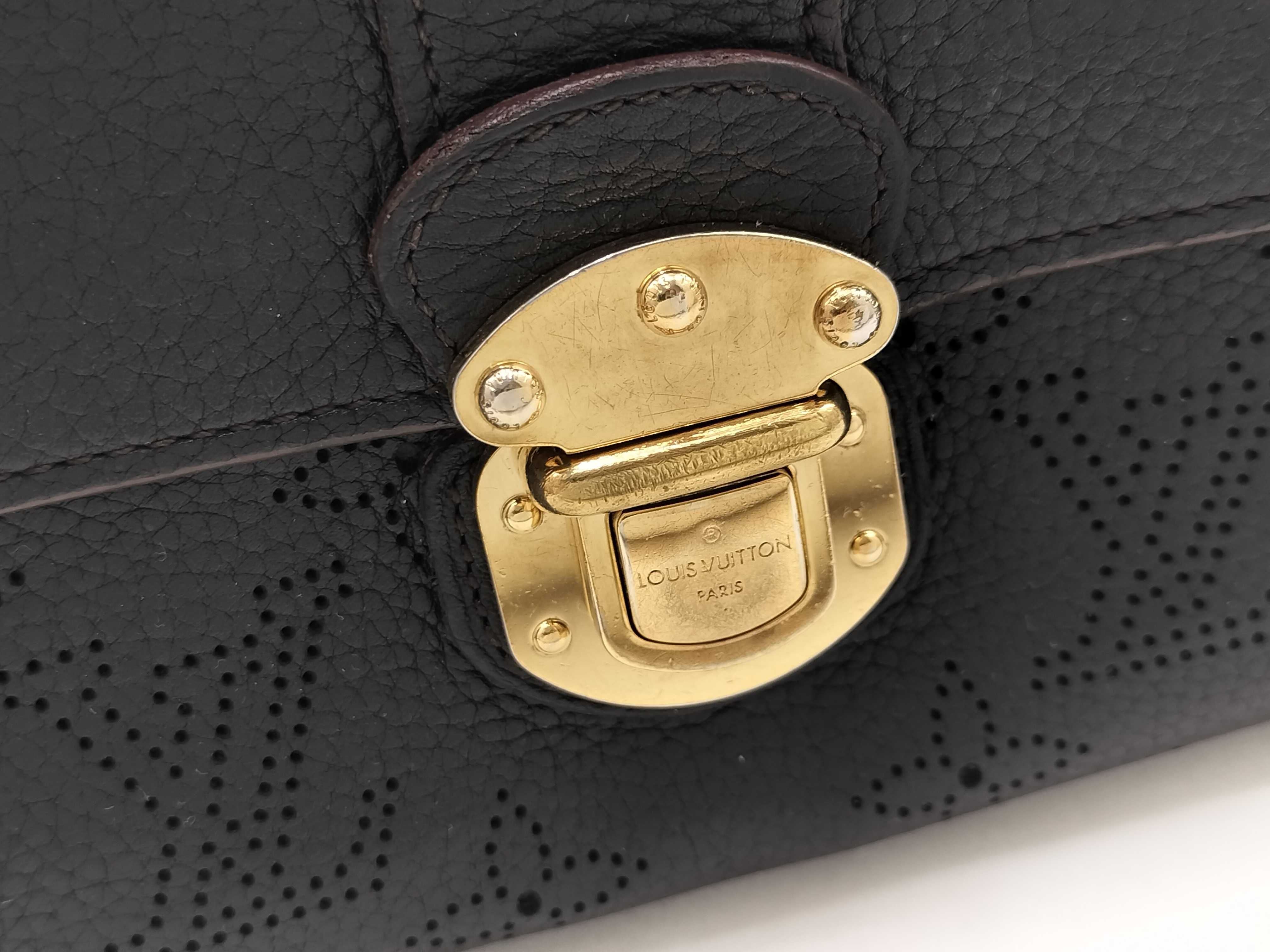 Mahina Amelia Leather Bi-fold Long Wallet, Black, with Serial Number and Box. — view 7